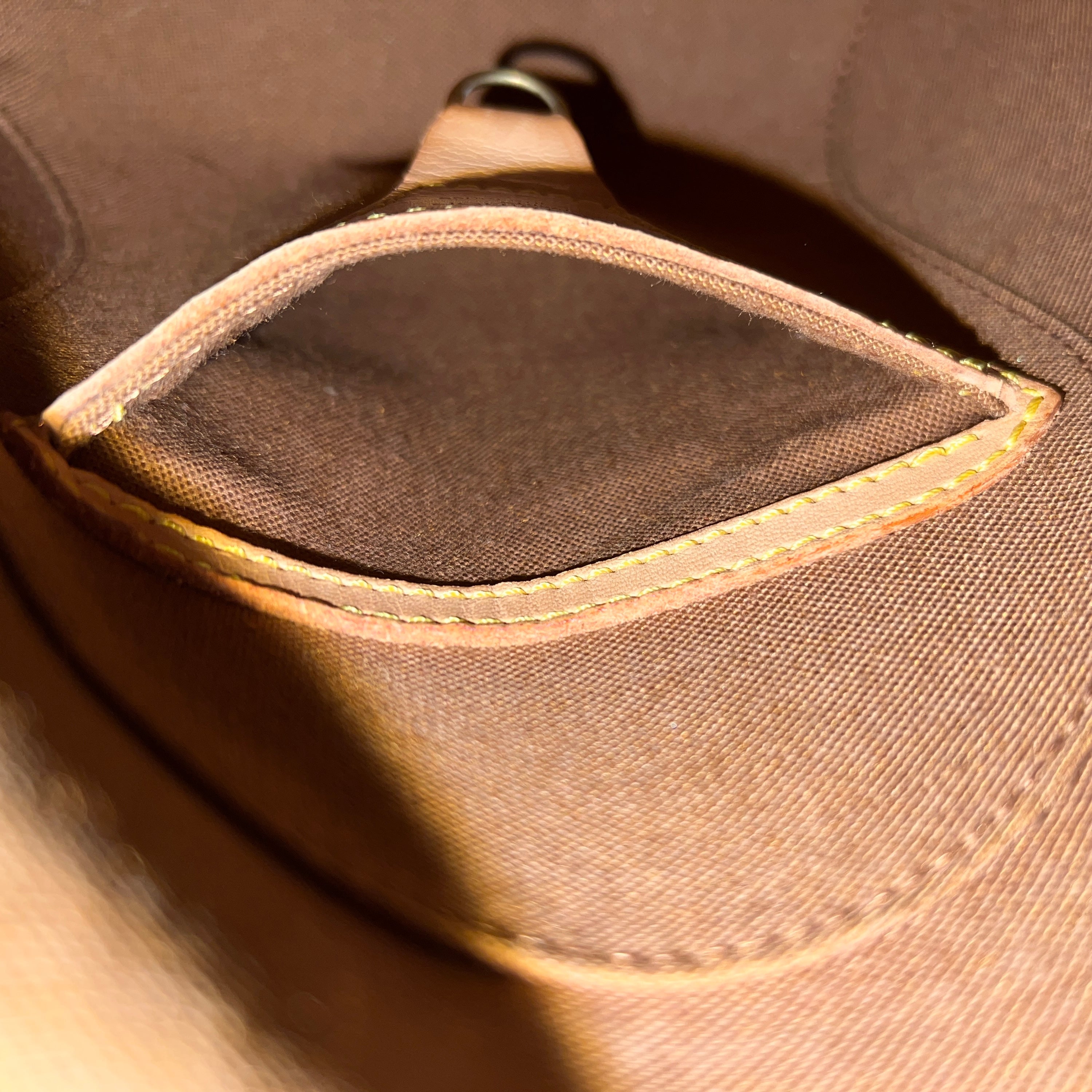 LOUIS VUITTON Monogram Ellipse PM