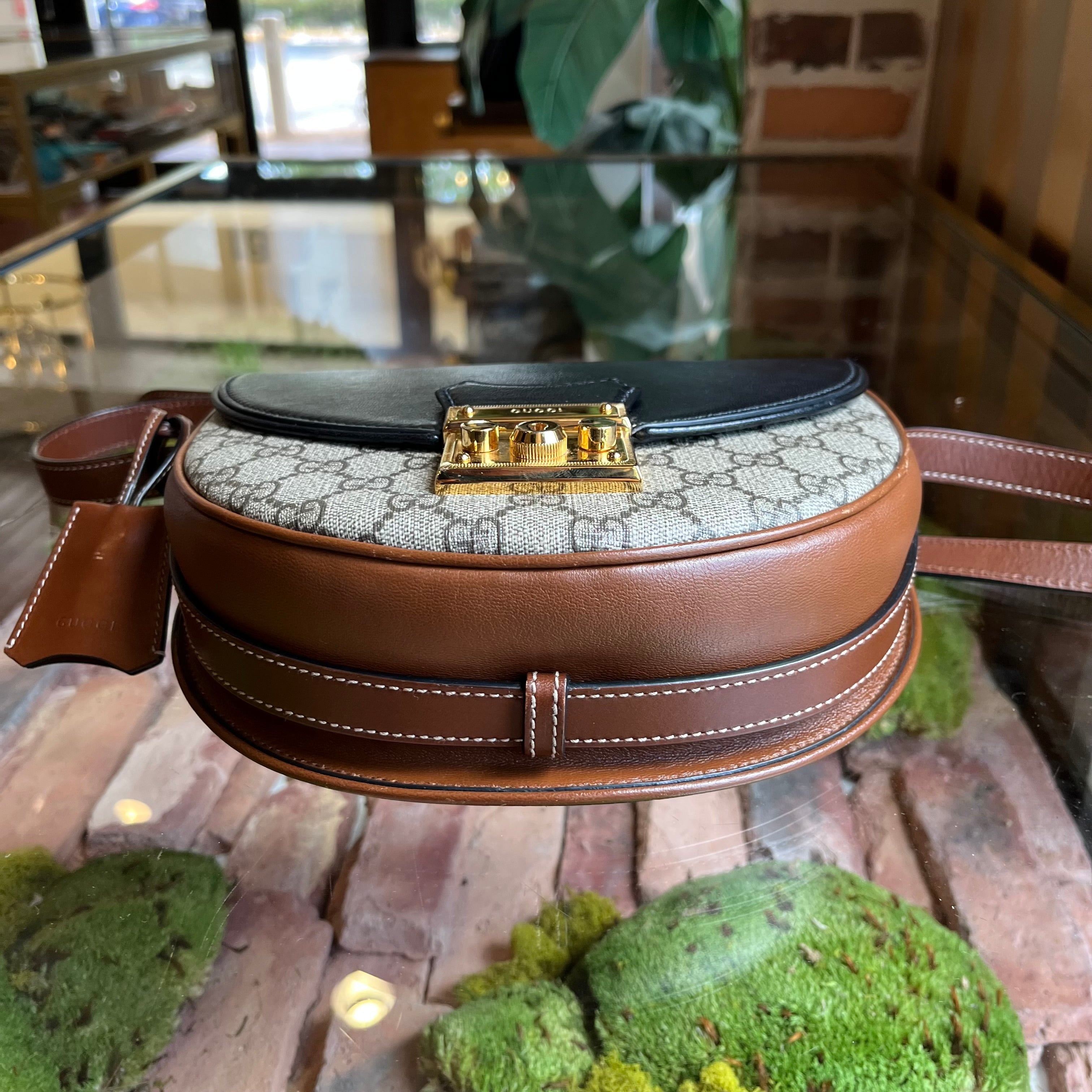GUCCI Small Padlock GG Supreme Monogram Calfskin Messenger Shoulder Bag