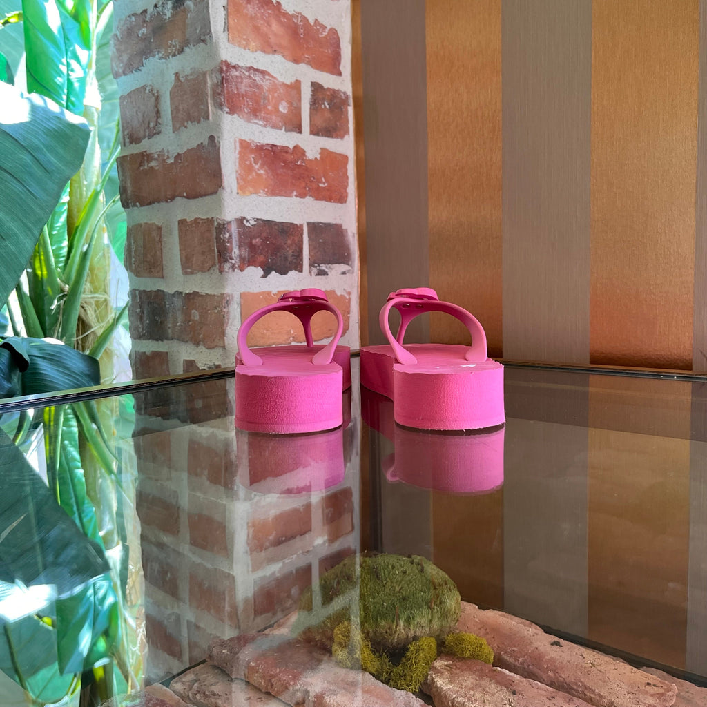 GUCCI GG Pink Marmont Rubber Flip Flops SZ 34 (US 4)