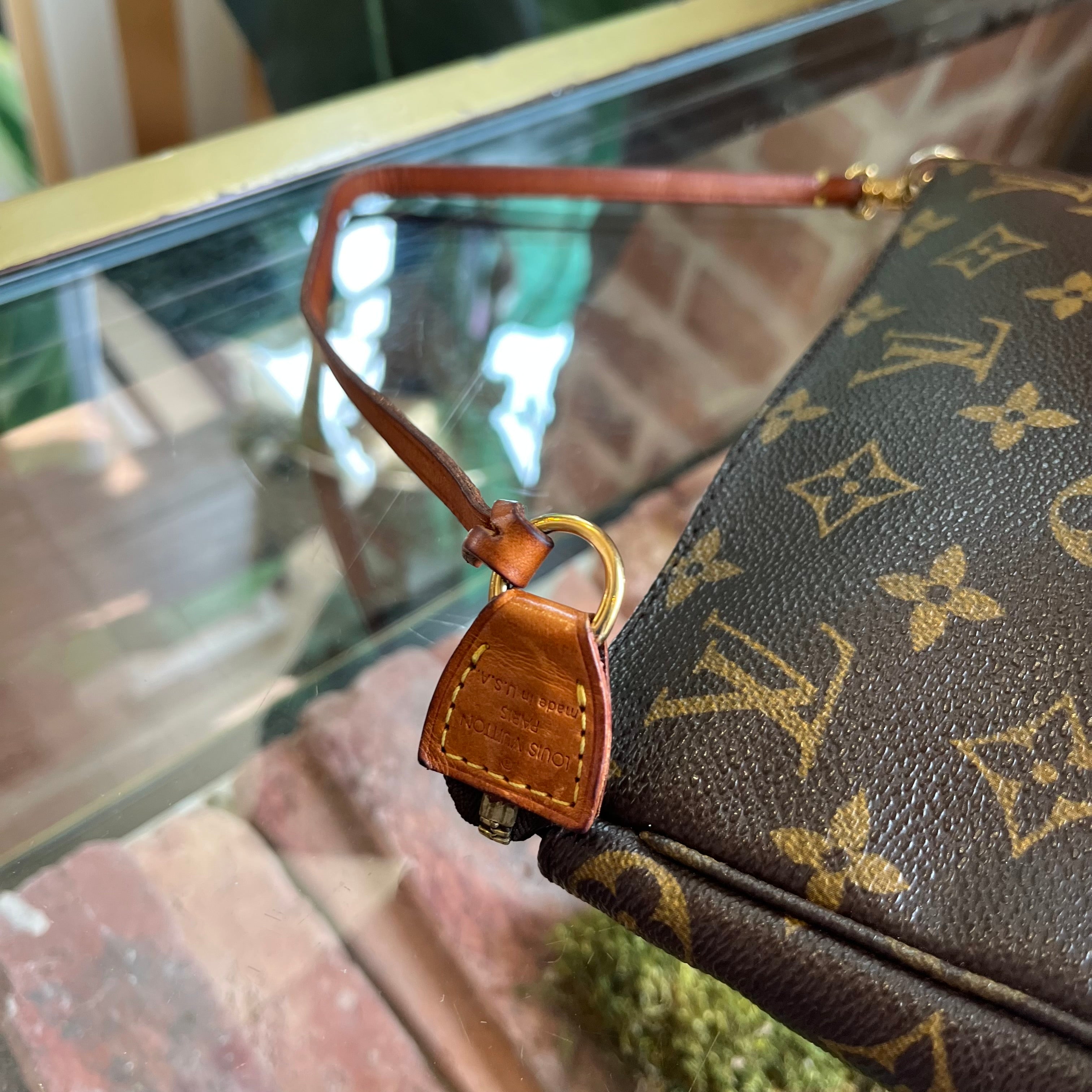LOUIS VUITTON Pochette Accessories Brown Monogram Canvas Shoulder Bag