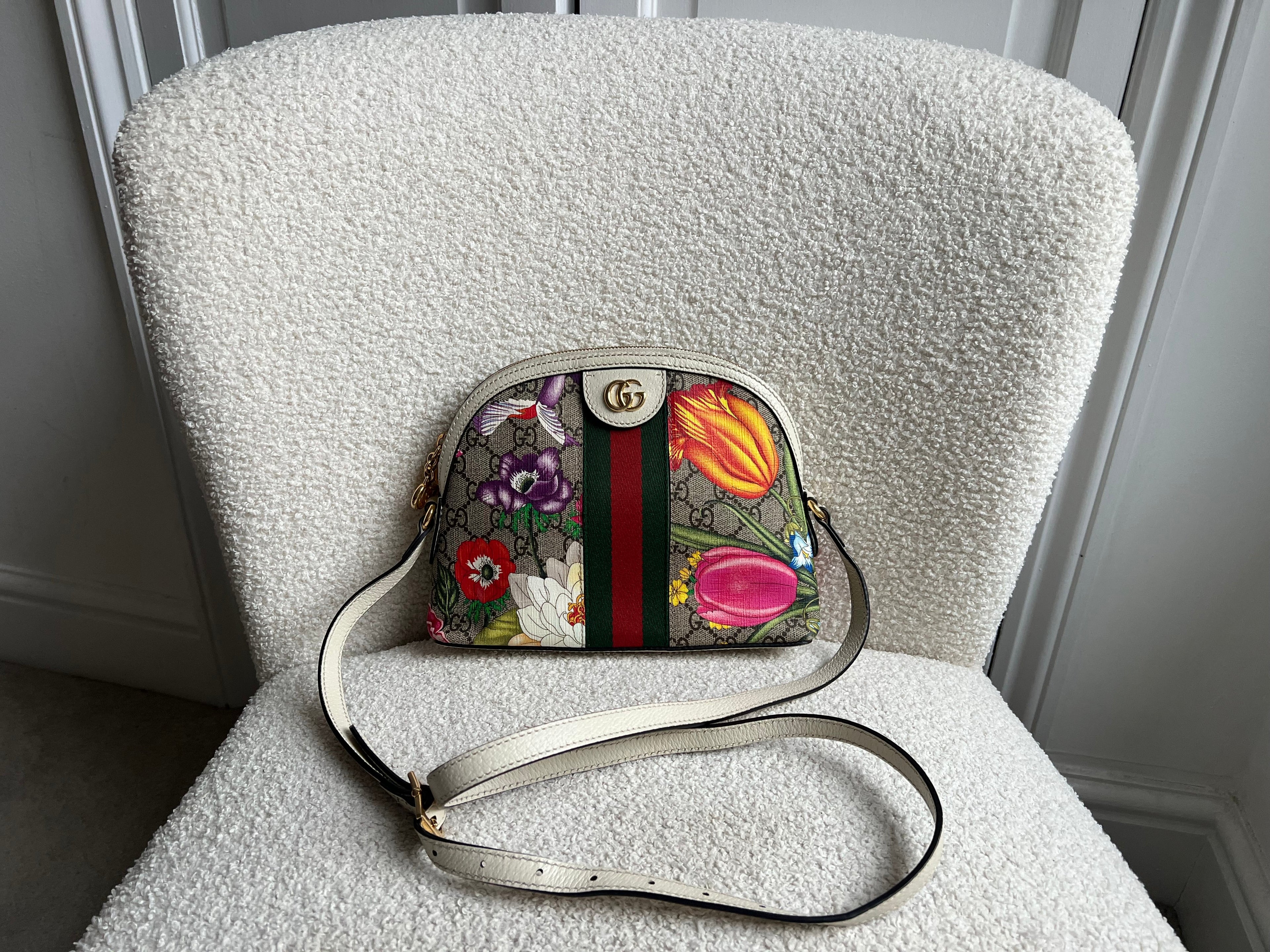 Gucci White Flora Supreme Rounded Top Shoulder Bag (RRP £1,080)