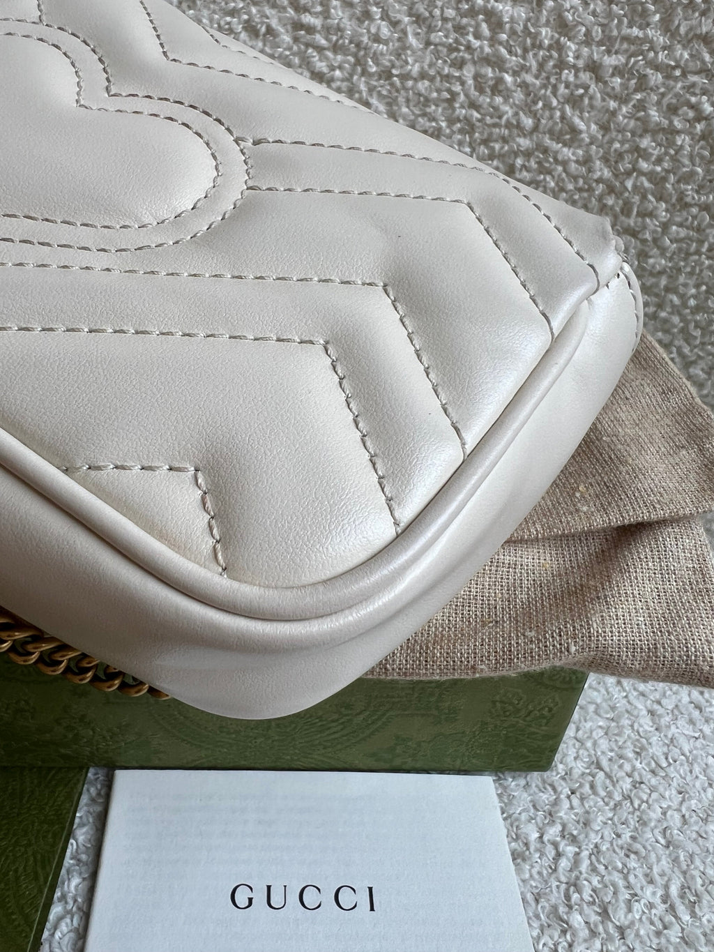 Gucci GG White Marmont Super Mini Shoulder Bag (RRP £985)