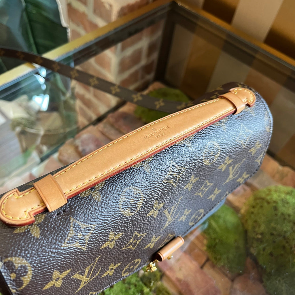 LOUIS VUITTON Pochette Metis Brown Monogram Canvas Shoulder Bag