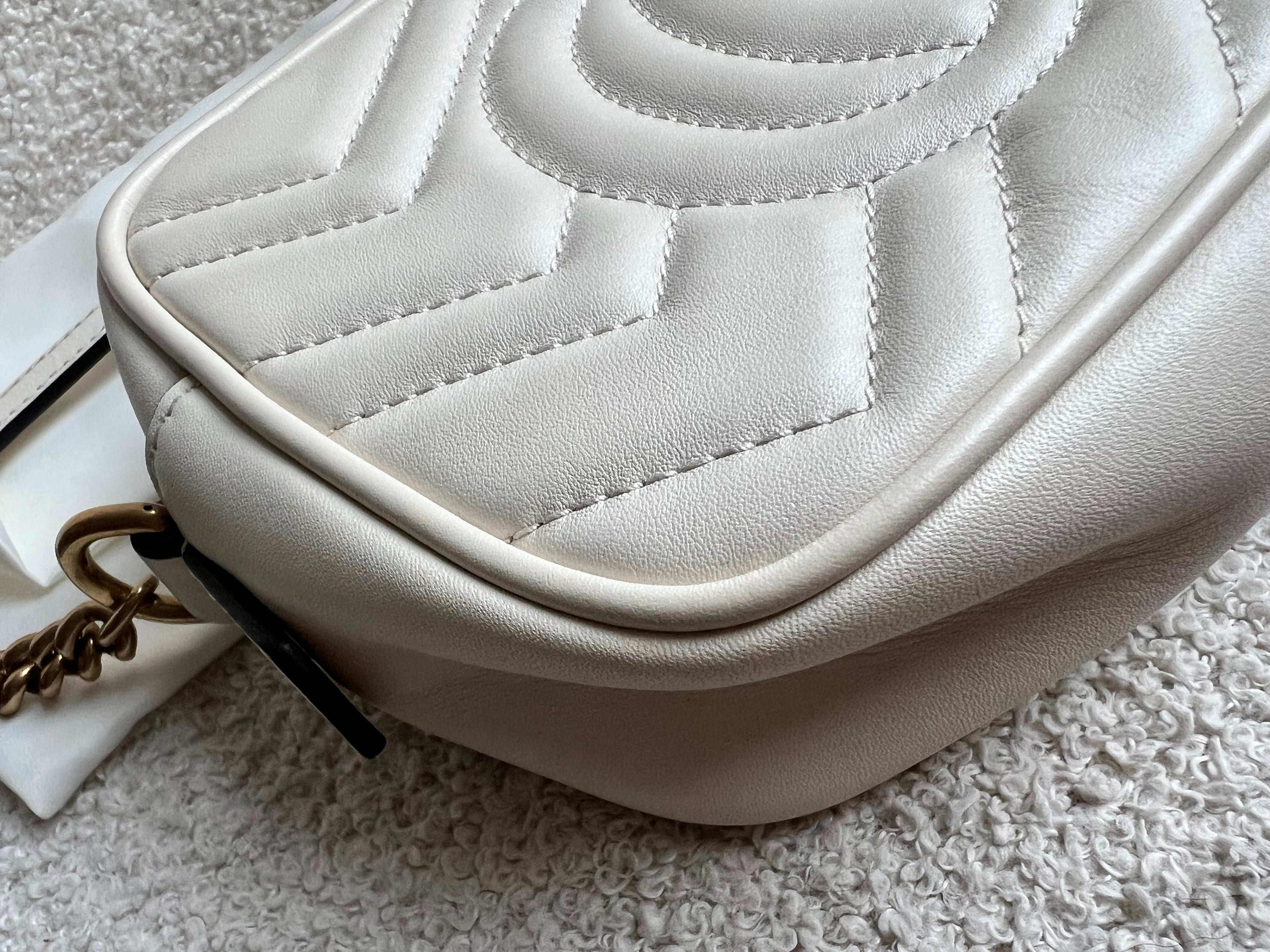 Gucci GG White Marmont Mini Shoulder Bag (RRP £1,360)