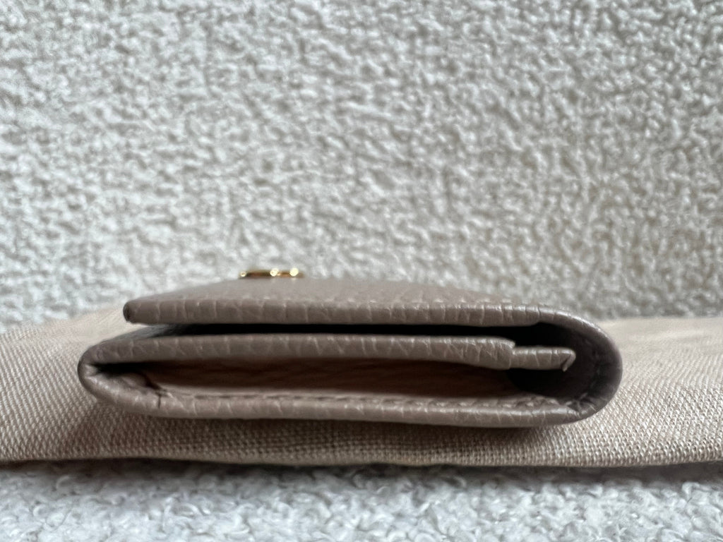 Gucci Beige Marmont Card Holder