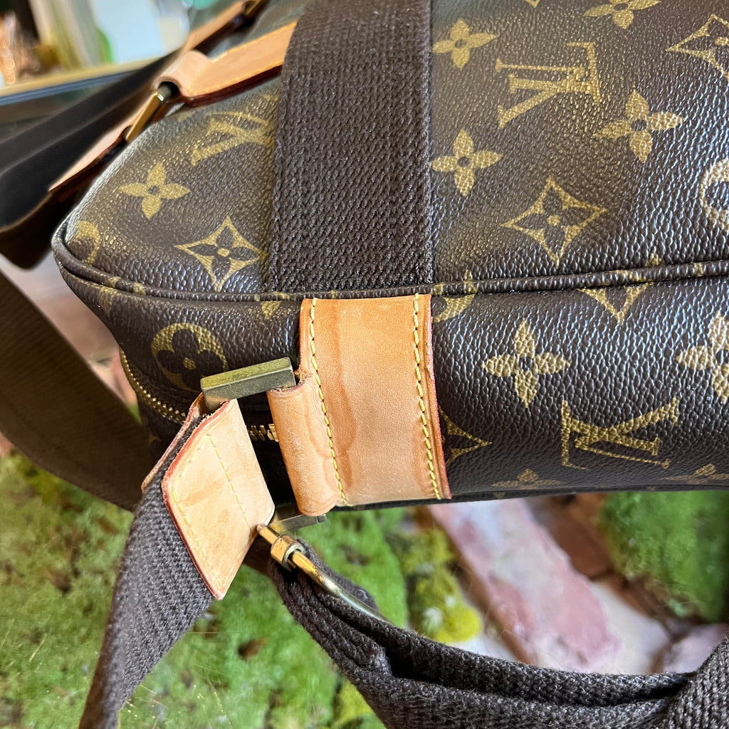 LOUIS VUITTON Sac Bosphore Brown Monogram Messenger Bag