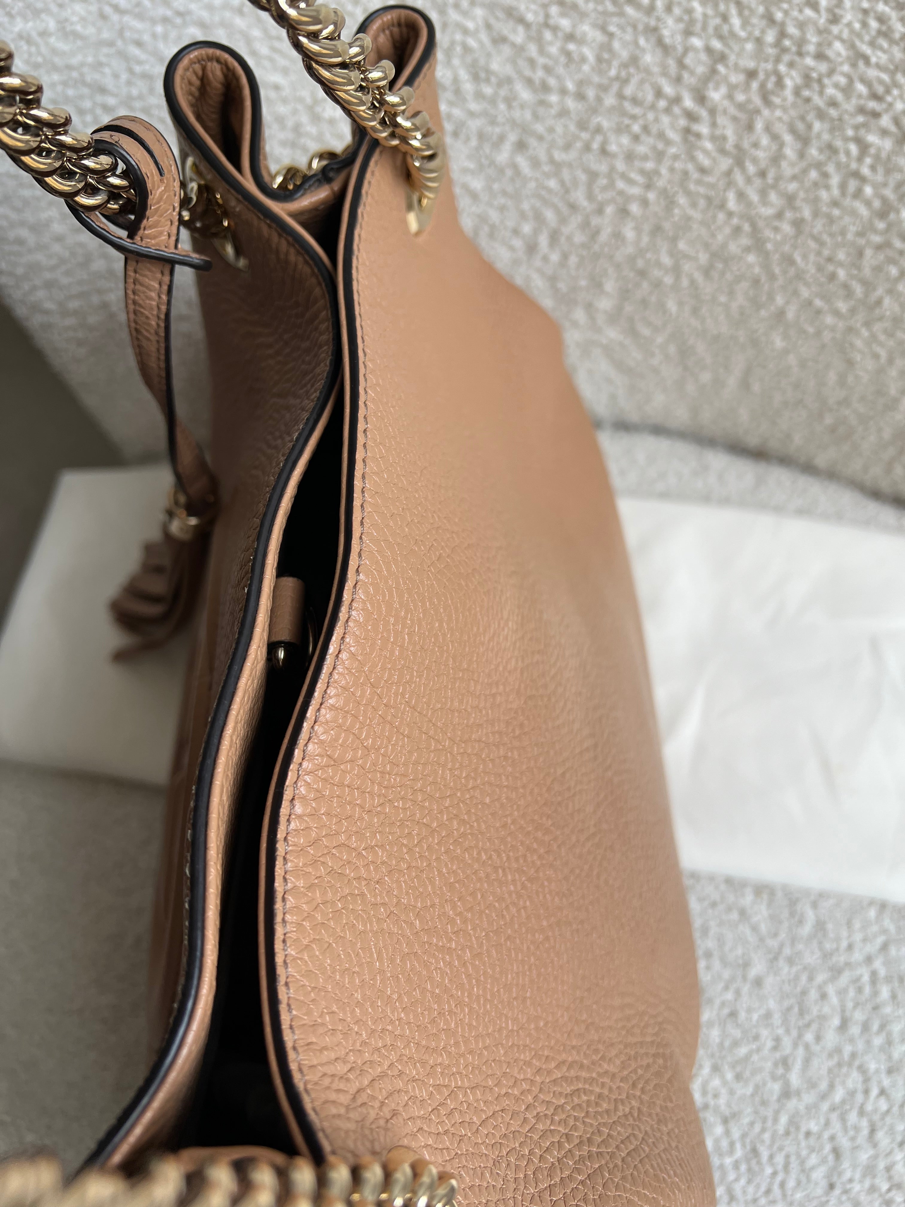 Gucci Rose Beige Soho Chain Tote (RRP £1350)