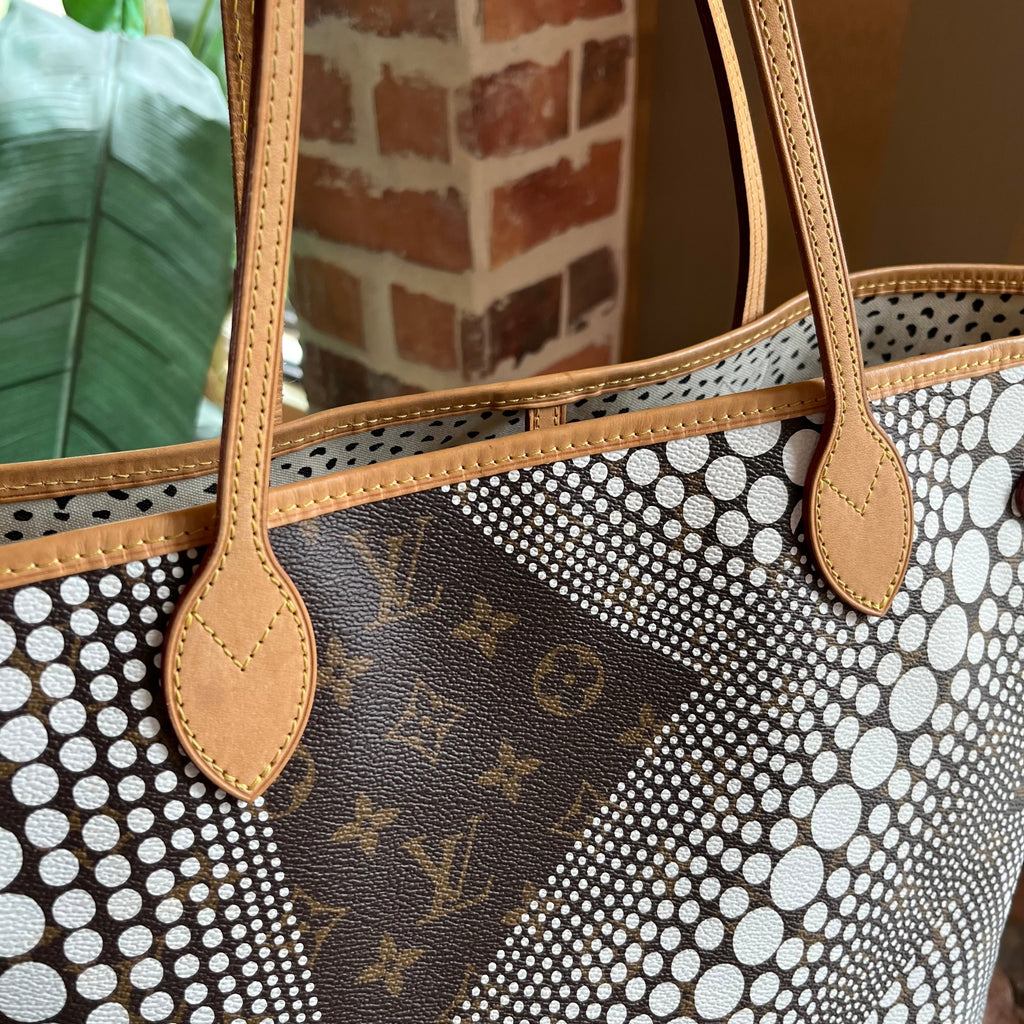 LOUIS VUITTON Neverfull MM Yayoi Kusama Infinity Dots Monogram Canvas Tote