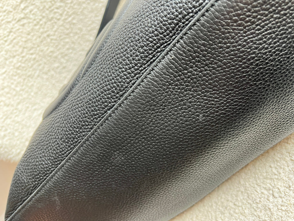 Gucci Soho Large Hobo in Black Pebbled Calfskin