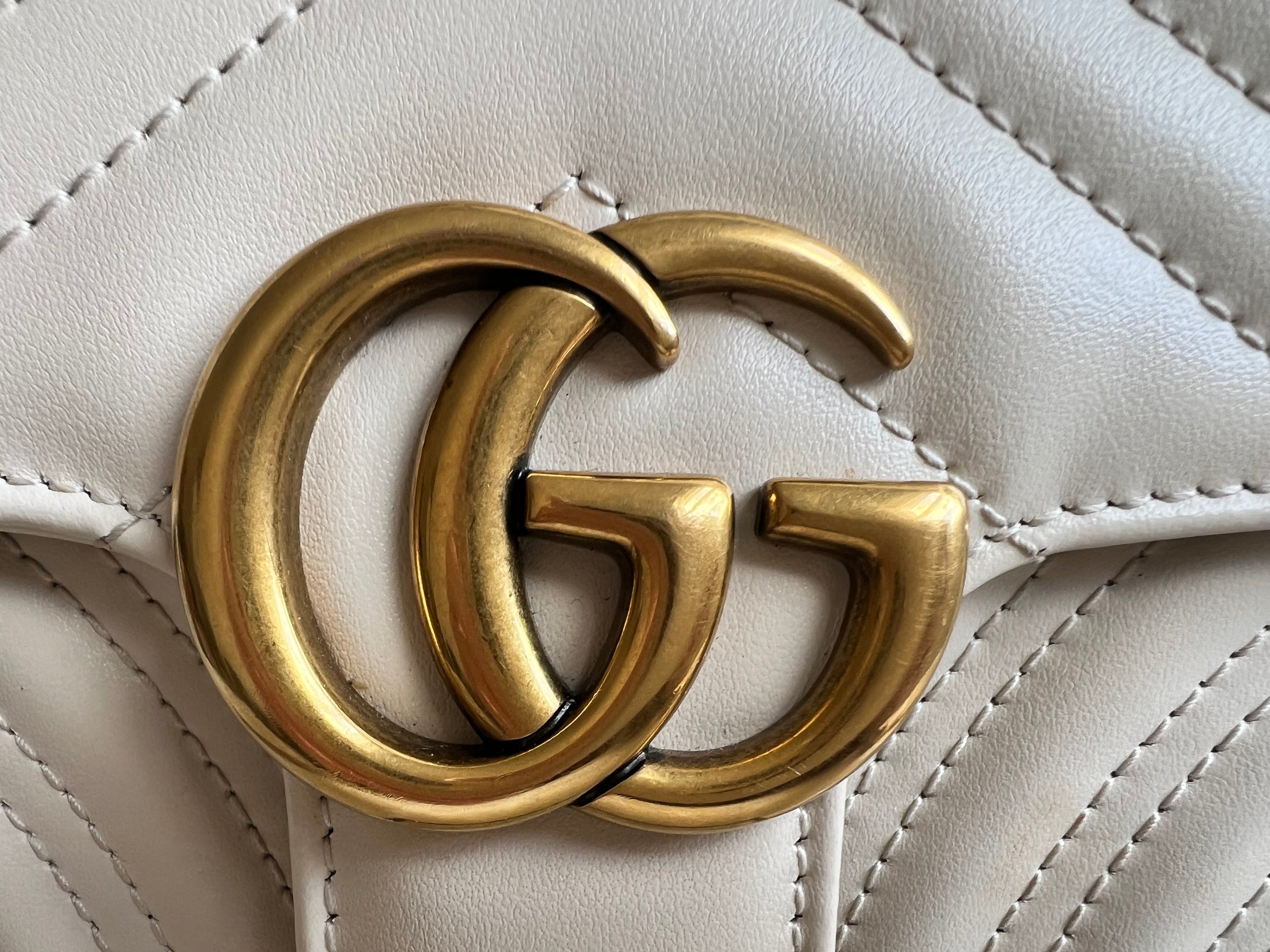 Gucci GG White Marmont Mini Shoulder Bag (RRP £1,890)