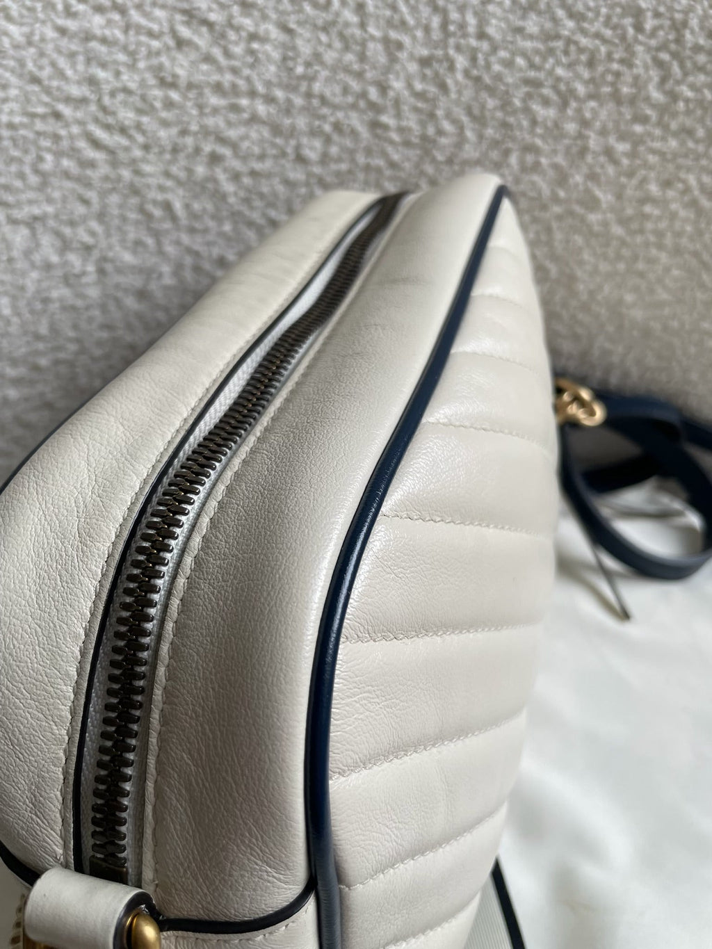 Gucci Torchon GG White Marmont Small Shoulder Bag