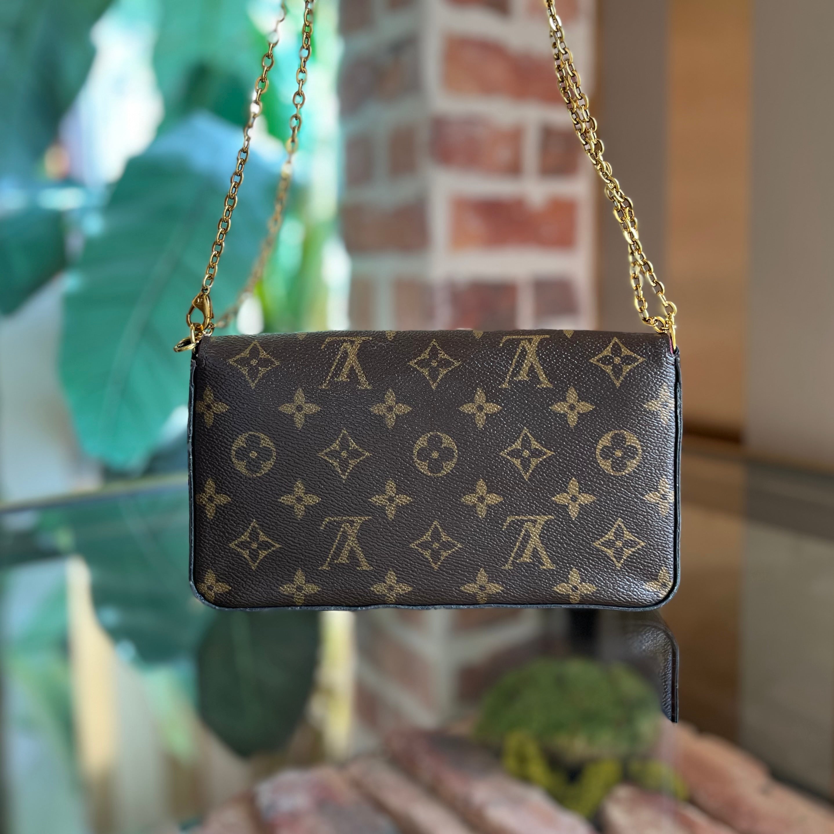 LOUIS VUITTON Felicie Pochette Brown Monogram Canvas Crossbody