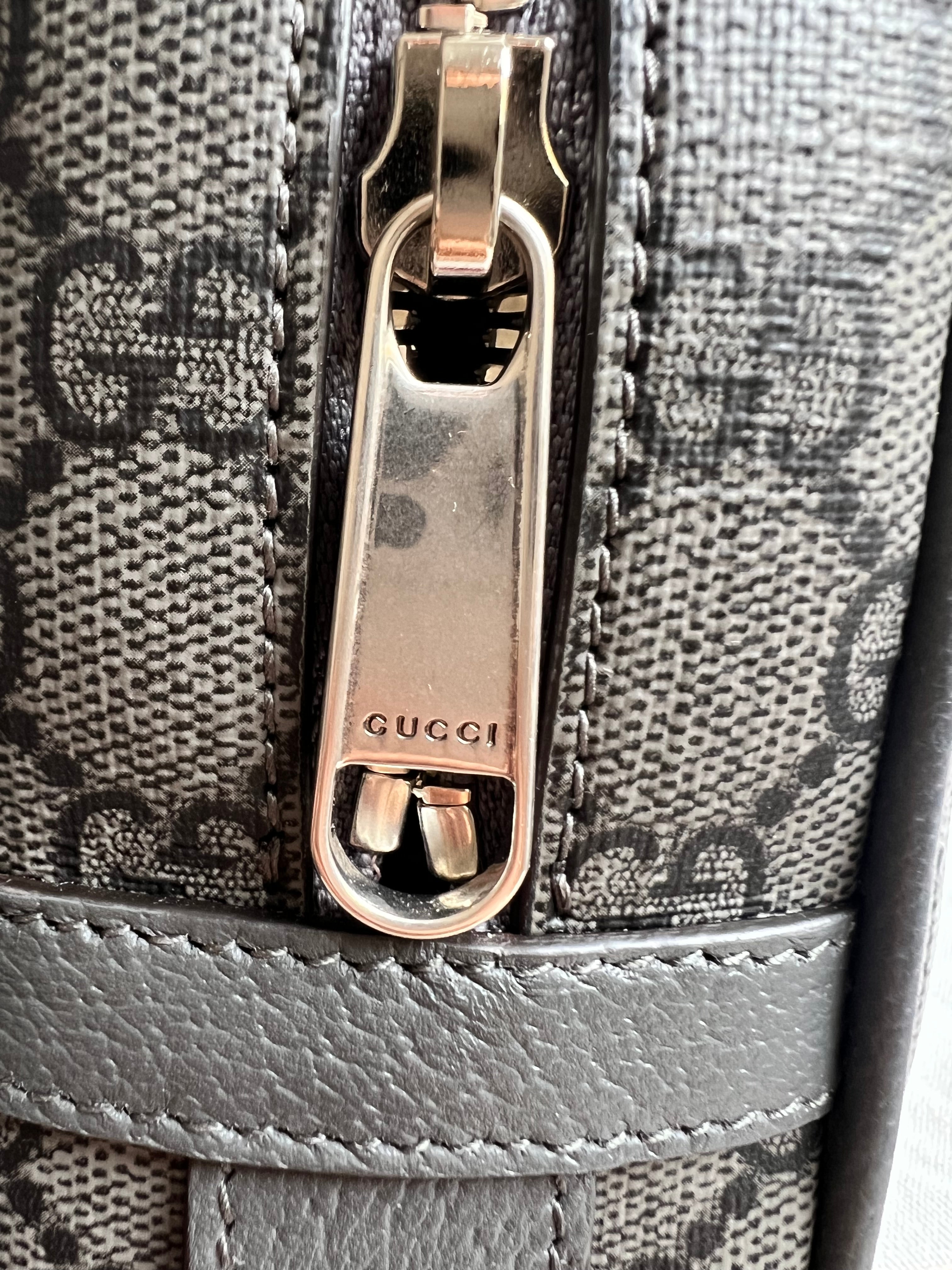 Gucci Grey / Black Supreme Toiletries Bag (RRP £575)