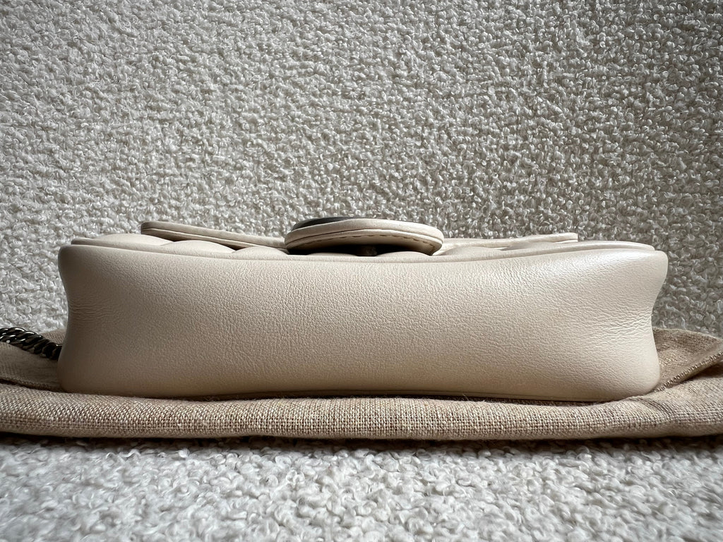 Gucci GG Cream Marmont Super Mini Aria Shoulder Bag (RRP £985)