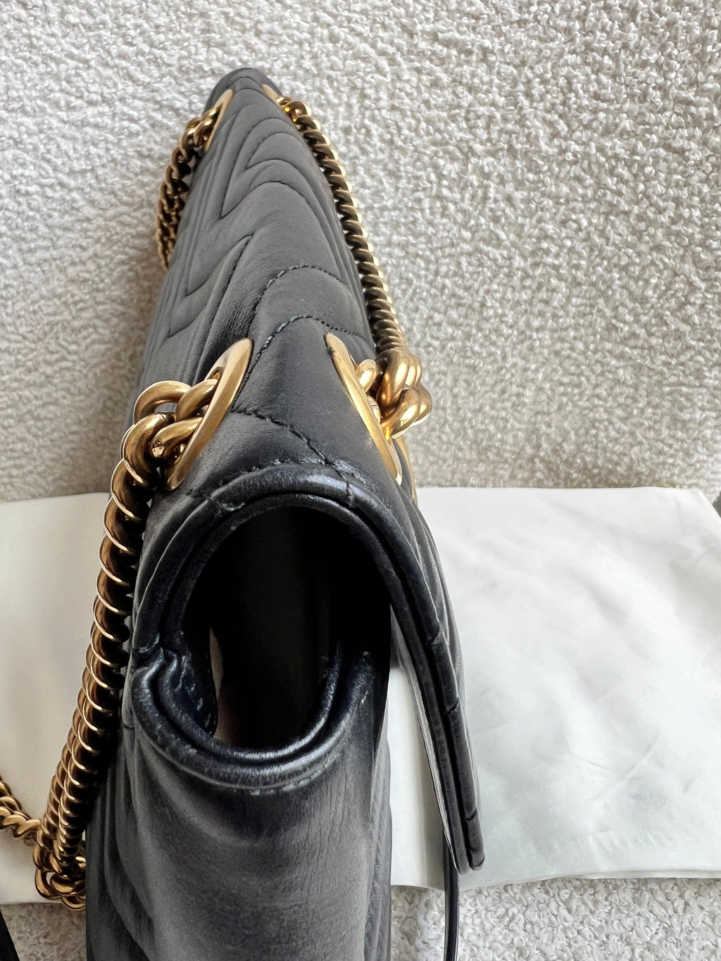 Gucci GG Black Marmont Medium Shoulder Bag (RRP £2,340)