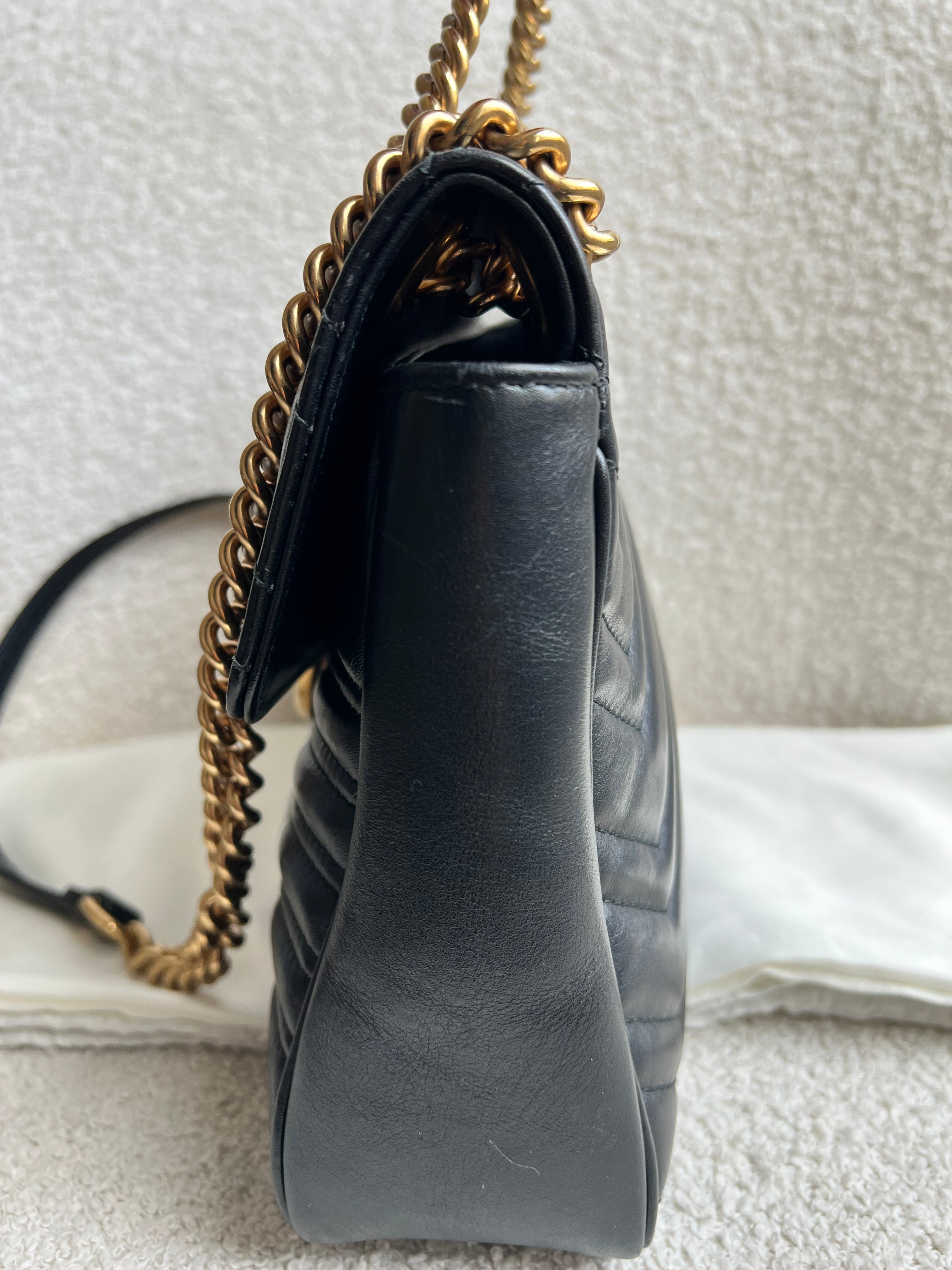 Gucci GG Black Marmont Medium Shoulder Bag (RRP £2,340)