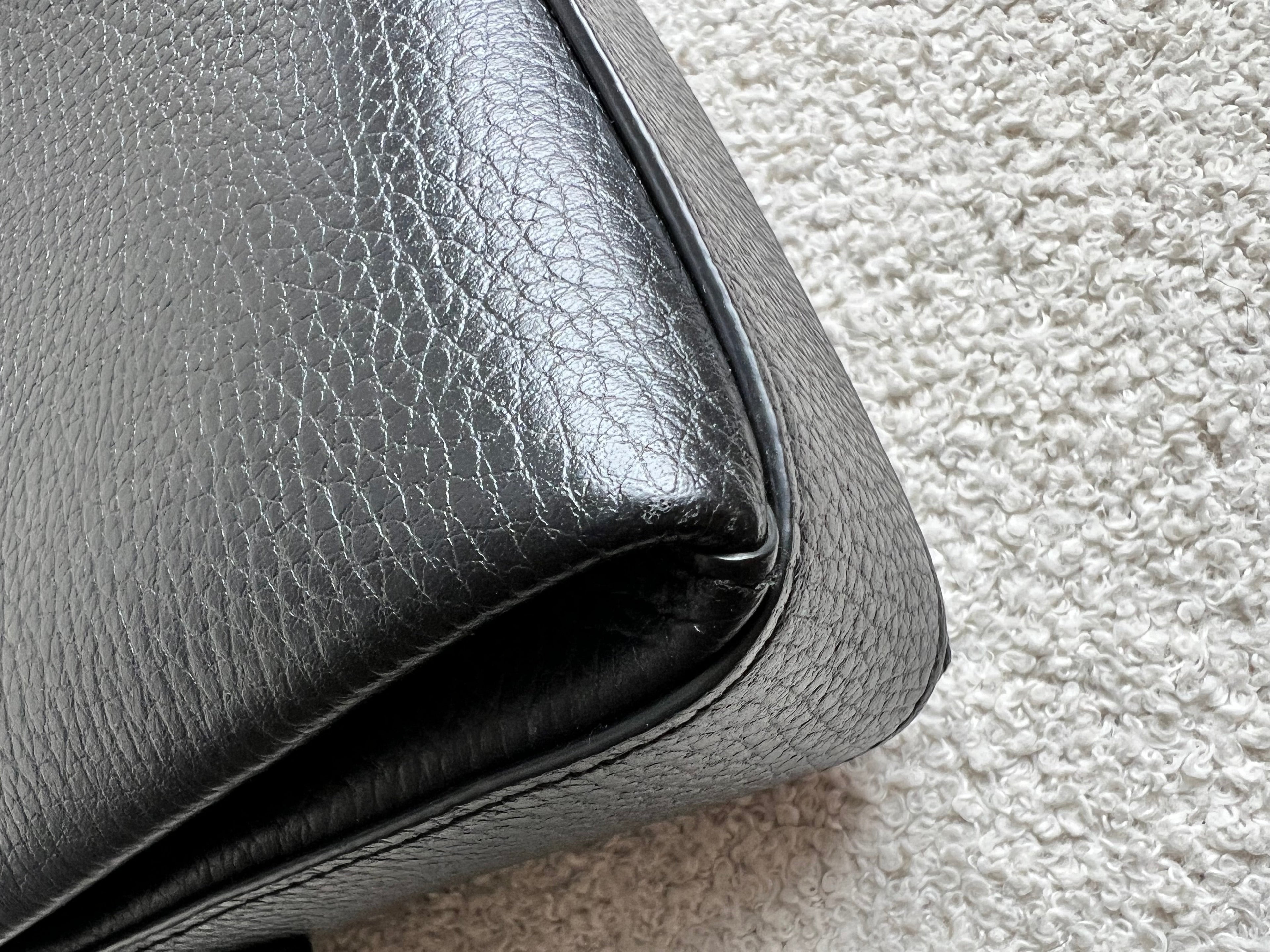 Gucci Interlocking GG Black Small Cross Body Bag