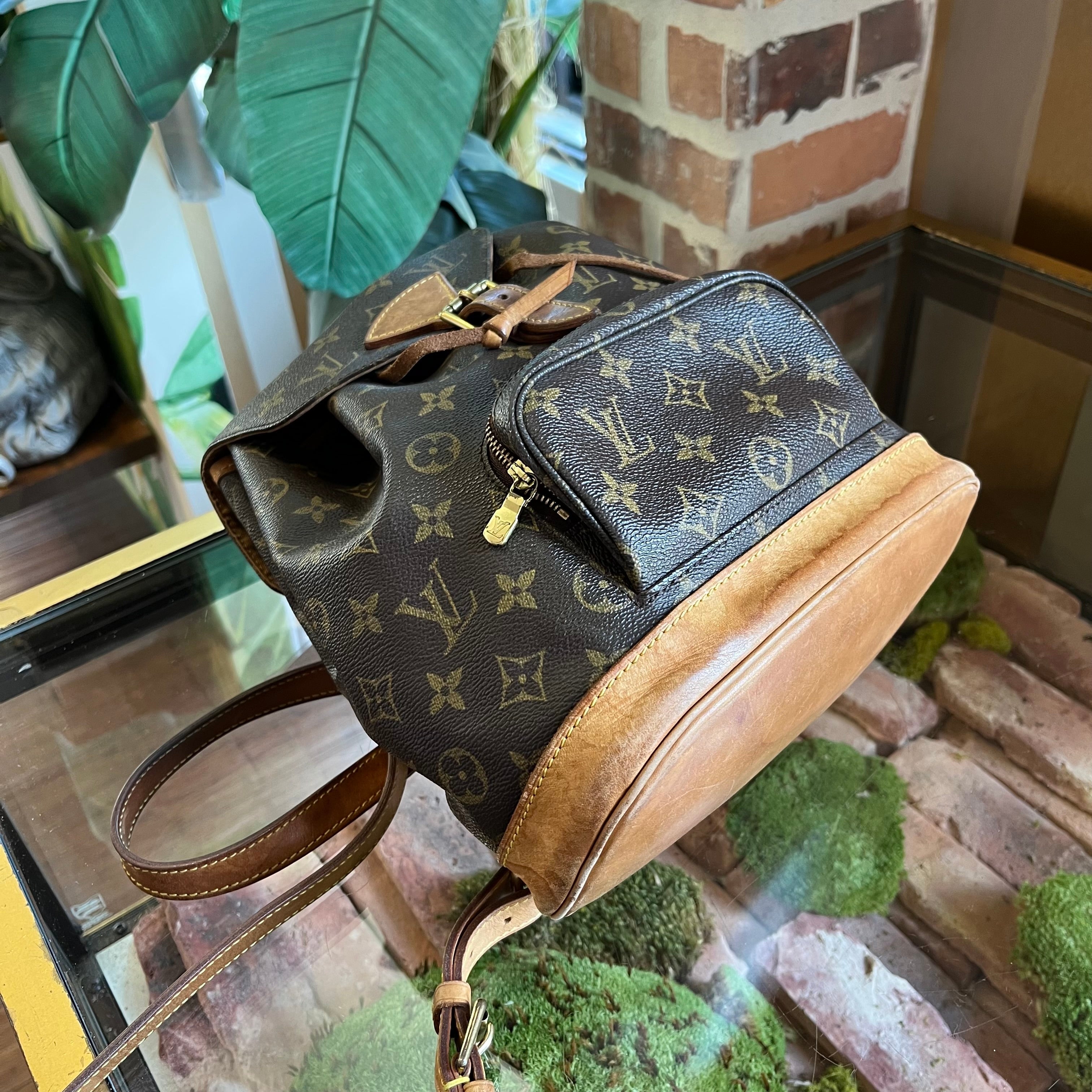 LOUIS VUITTON Montsouris Monogram Canvas Vintage Backpack