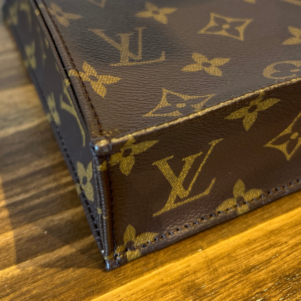 LOUIS VUITTON Monogram Petit Sac Plat