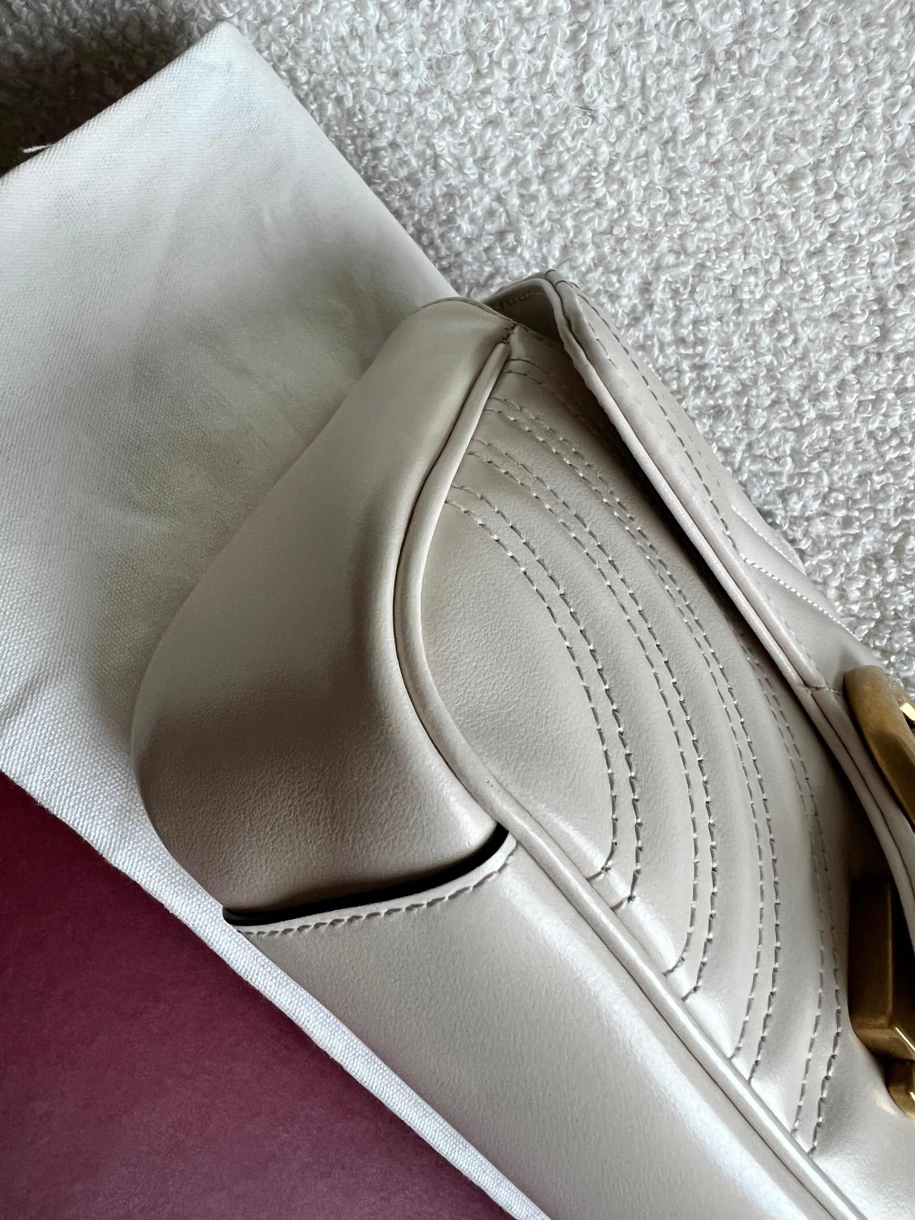 Gucci GG White Marmont Mini Shoulder Bag (RRP £1,890)