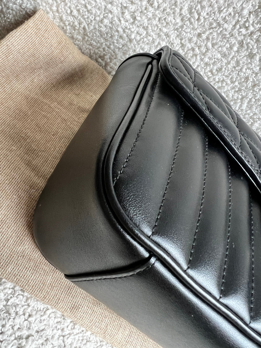 Gucci GG Black Aria Marmont Small Shoulder Bag (RRP £1800)