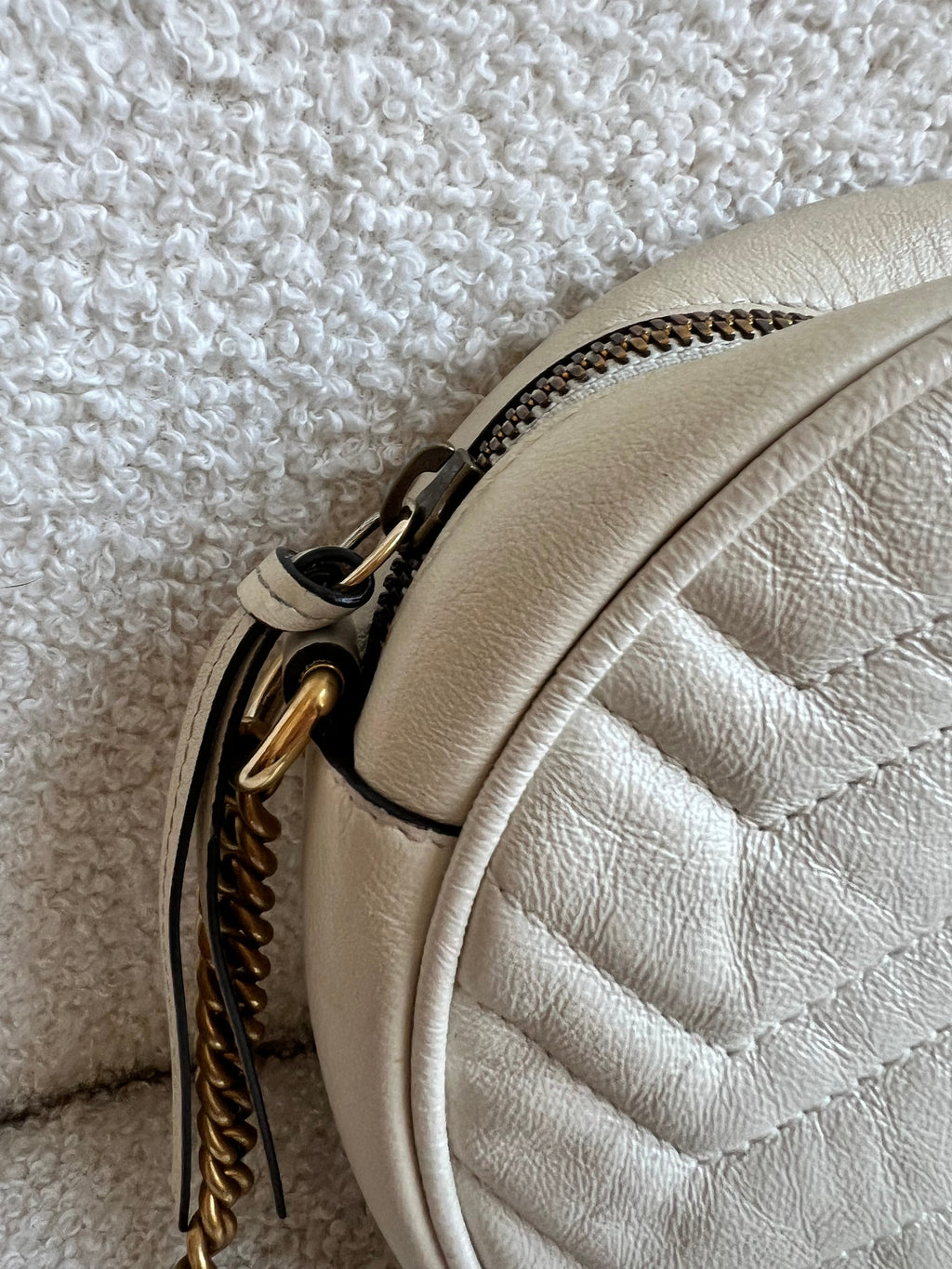 Gucci GG Round White Marmont Small Shoulder Bag (RRP £1,090)