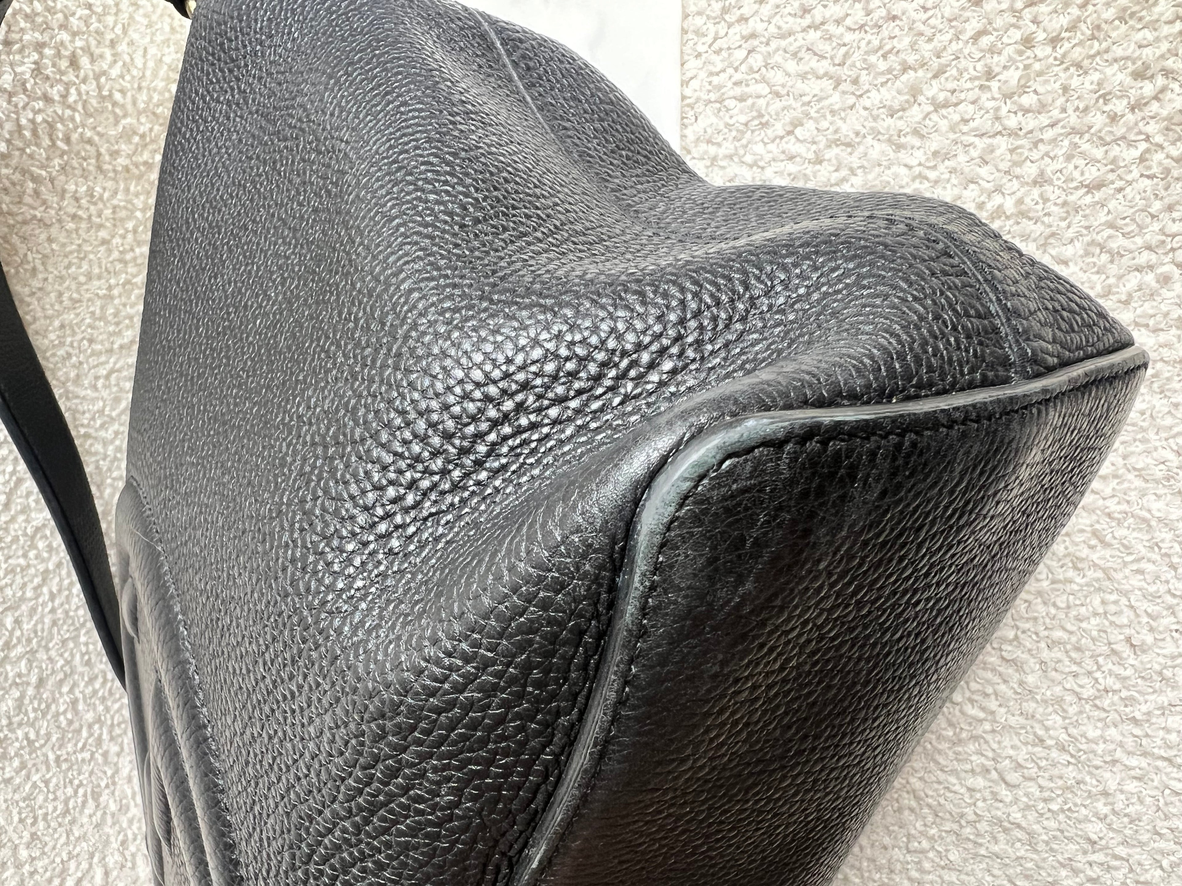 Gucci Soho Large Hobo in Black Pebbled Calfskin