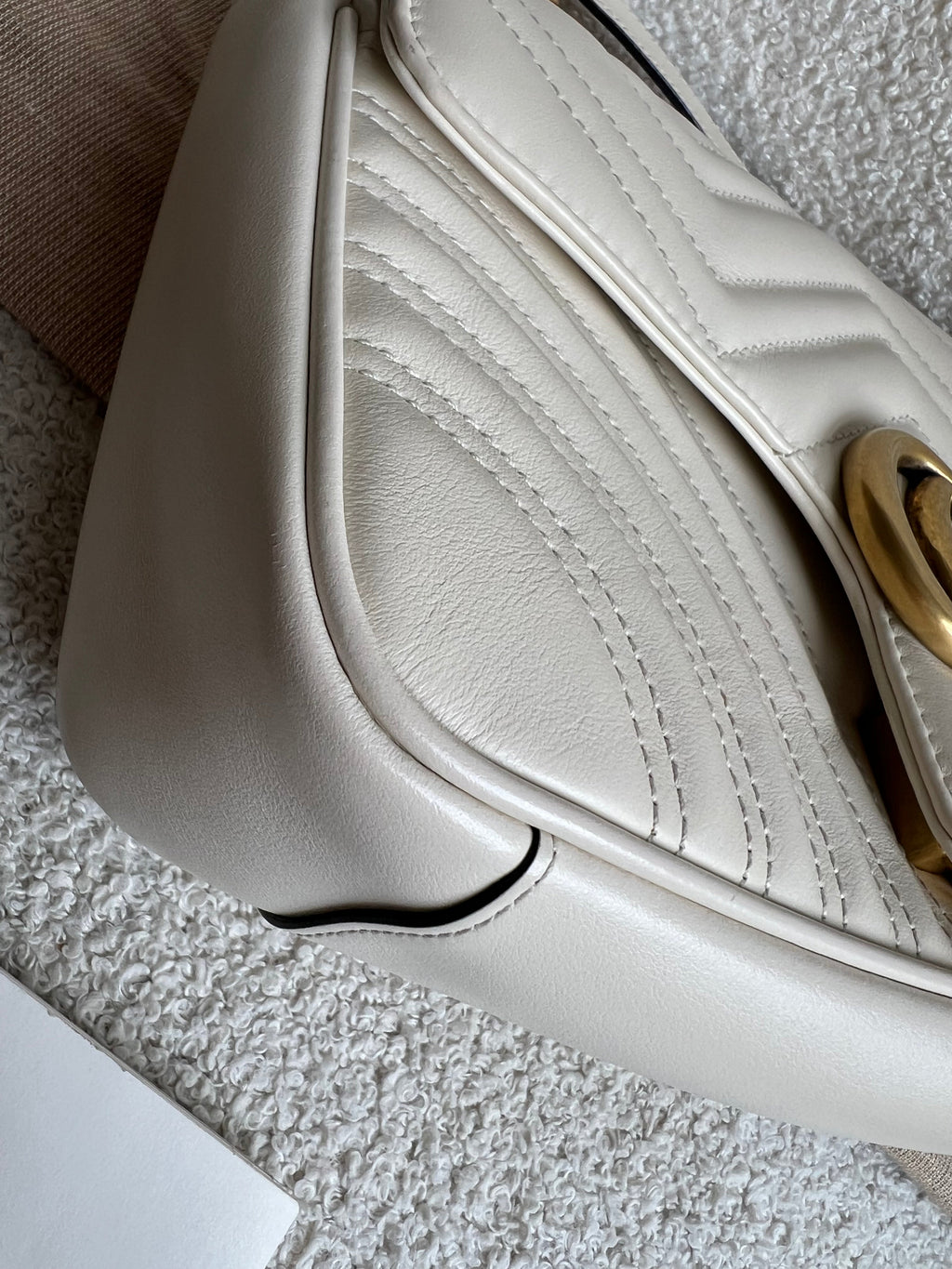 Gucci GG White Marmont Small Shoulder Bag (RRP £1890)