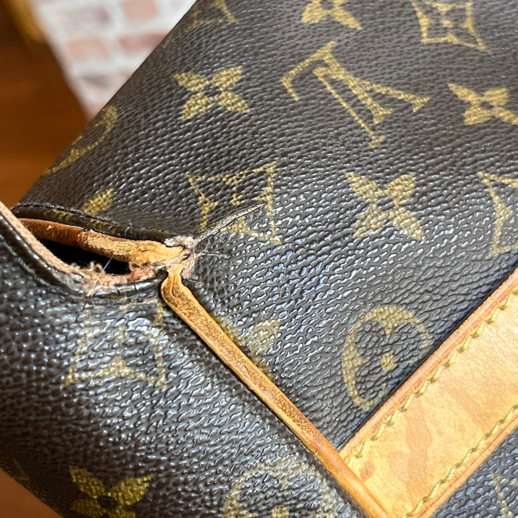 LOUIS VUITTON Abbesses Brown Monogram Canvas Messenger Bag