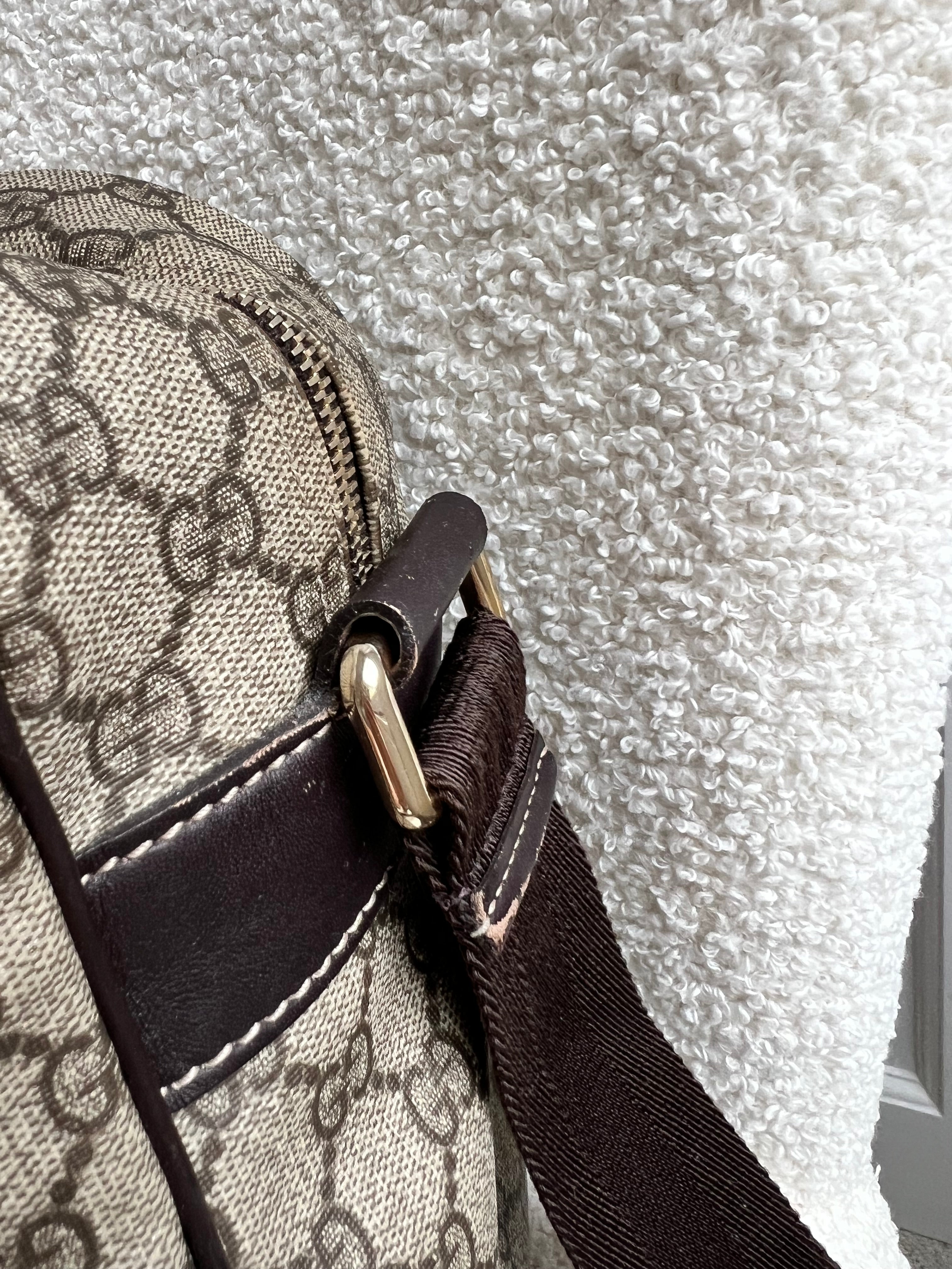 Gucci GG Supreme Canvas Shoulder Bag