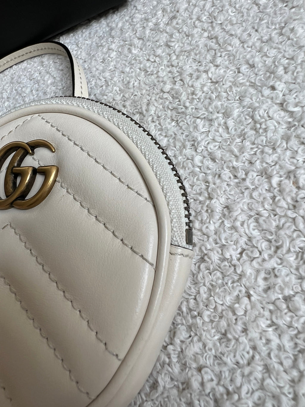Gucci White GG Marmont Coin Pouch on Strap (RRP £395)