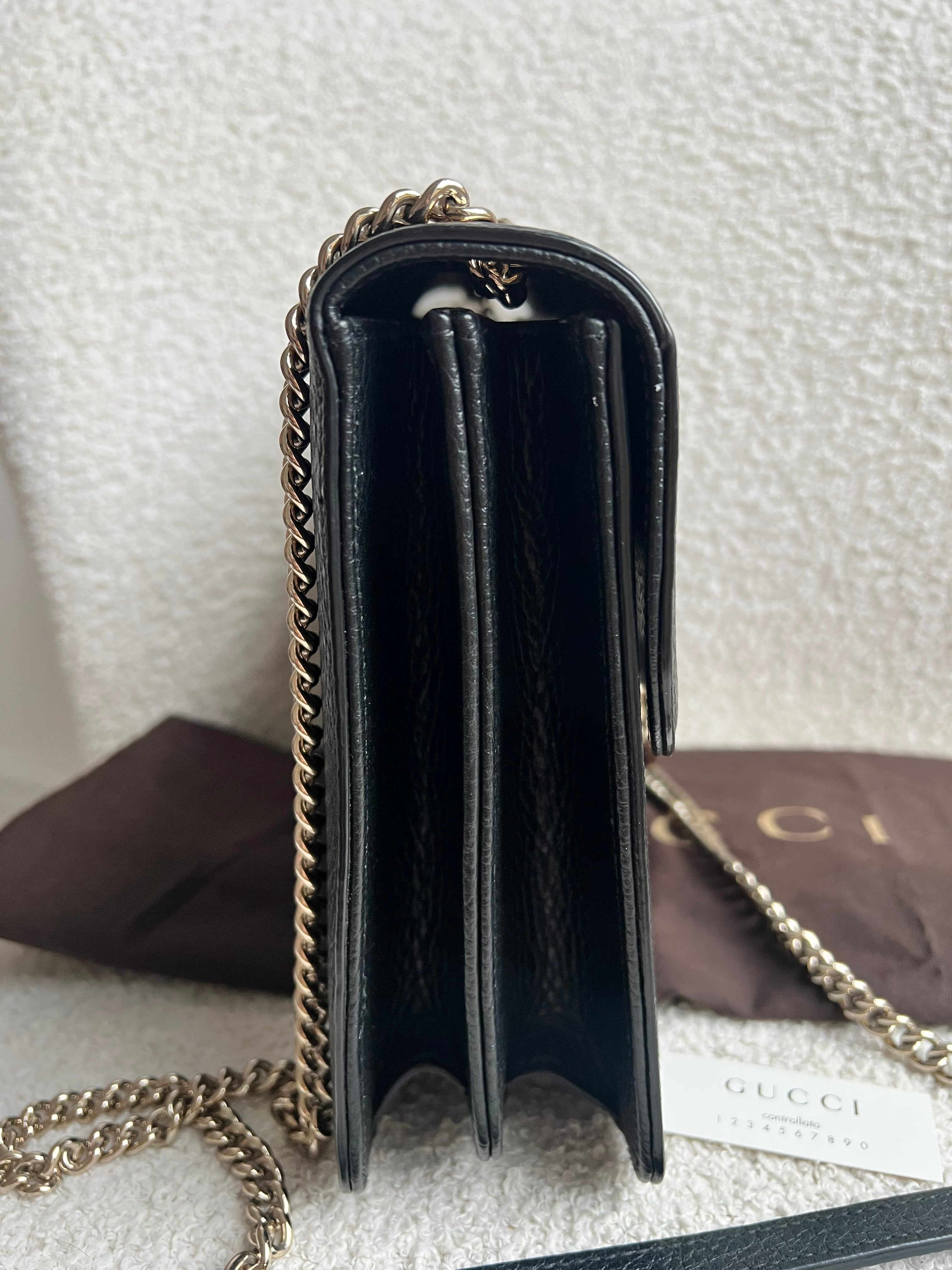 Gucci Interlocking GG Black Medium Shoulder Bag