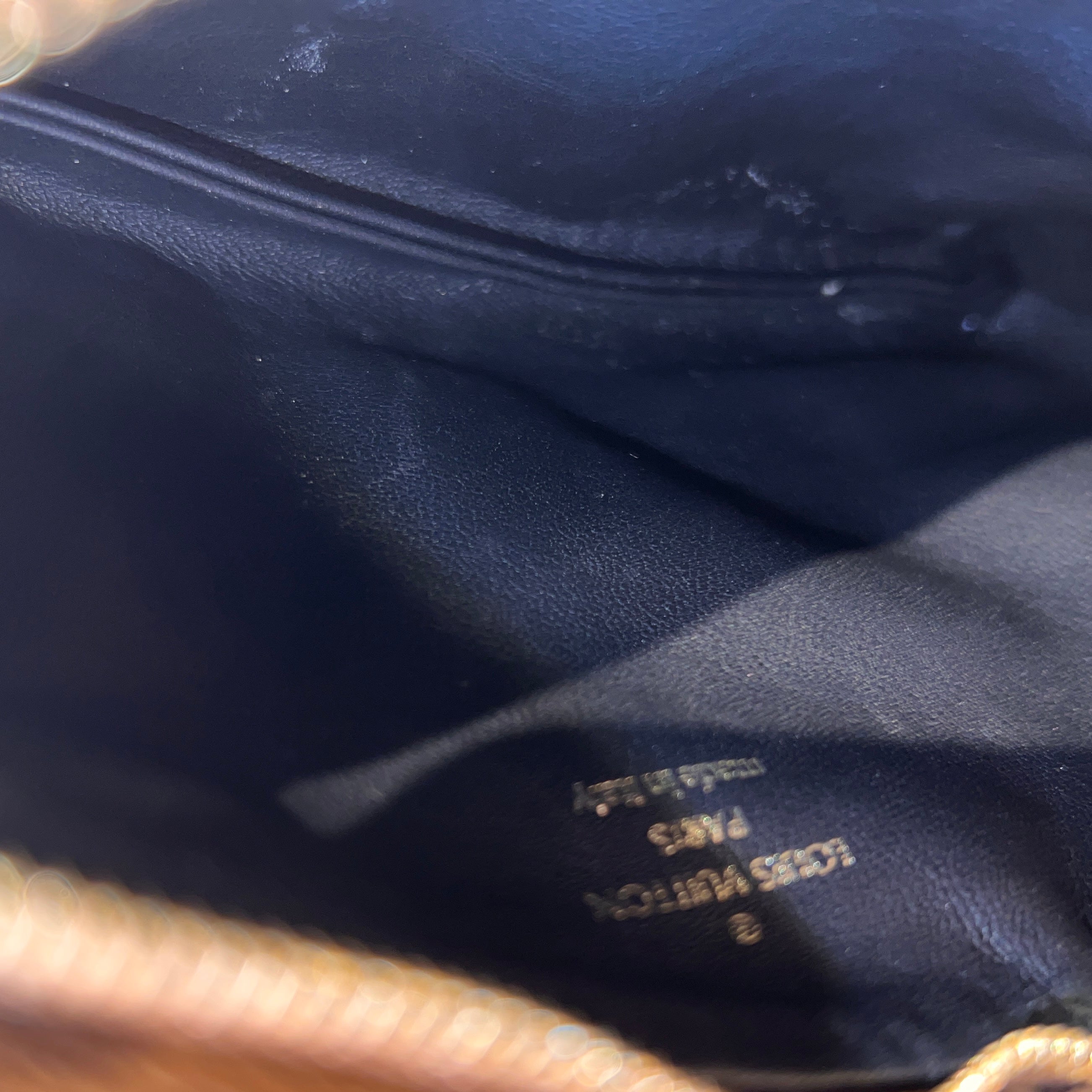 LOUIS VUITTON Monogram Reverse LV3