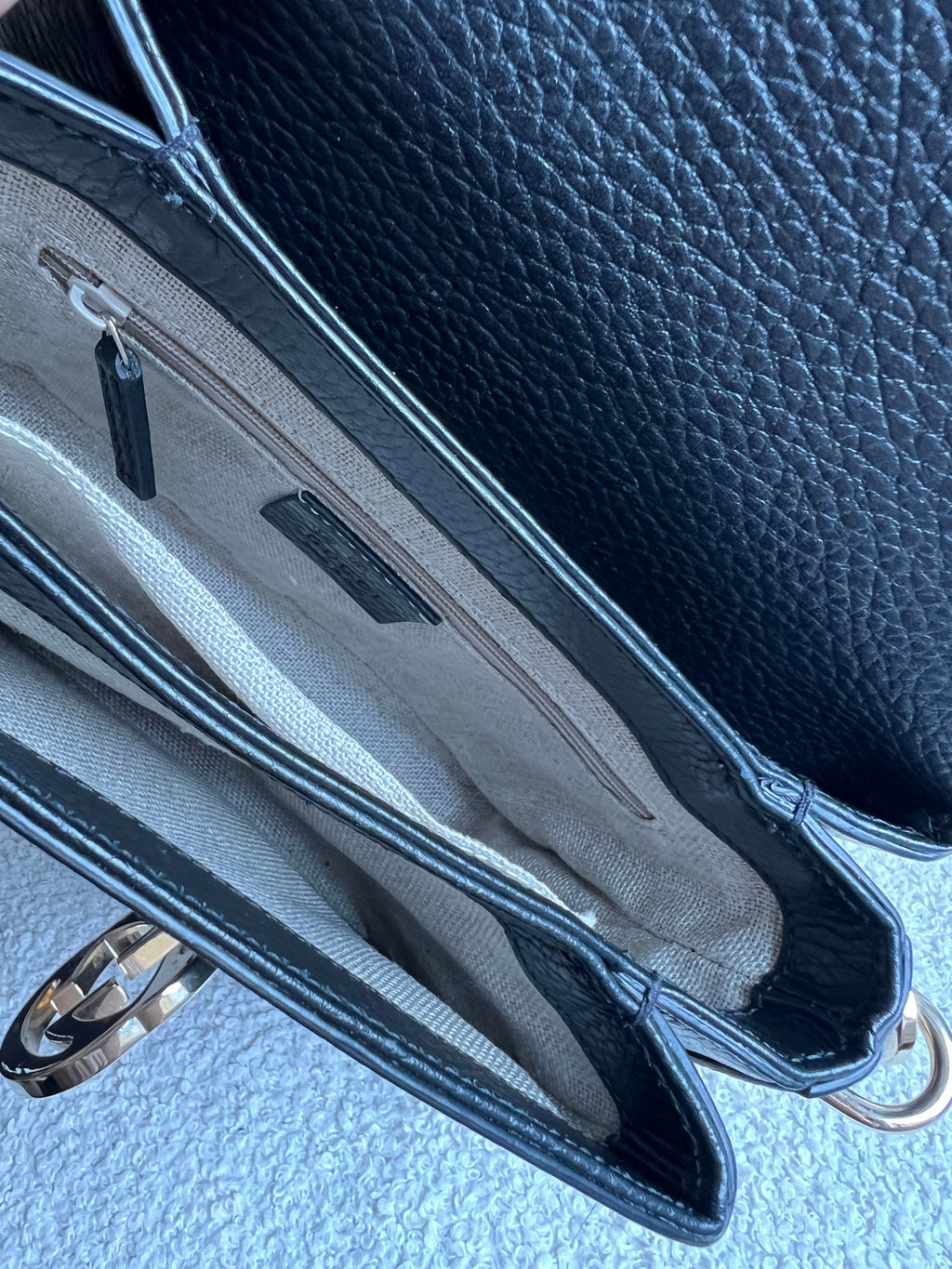 Gucci Interlocking GG Black Small Cross Body Bag