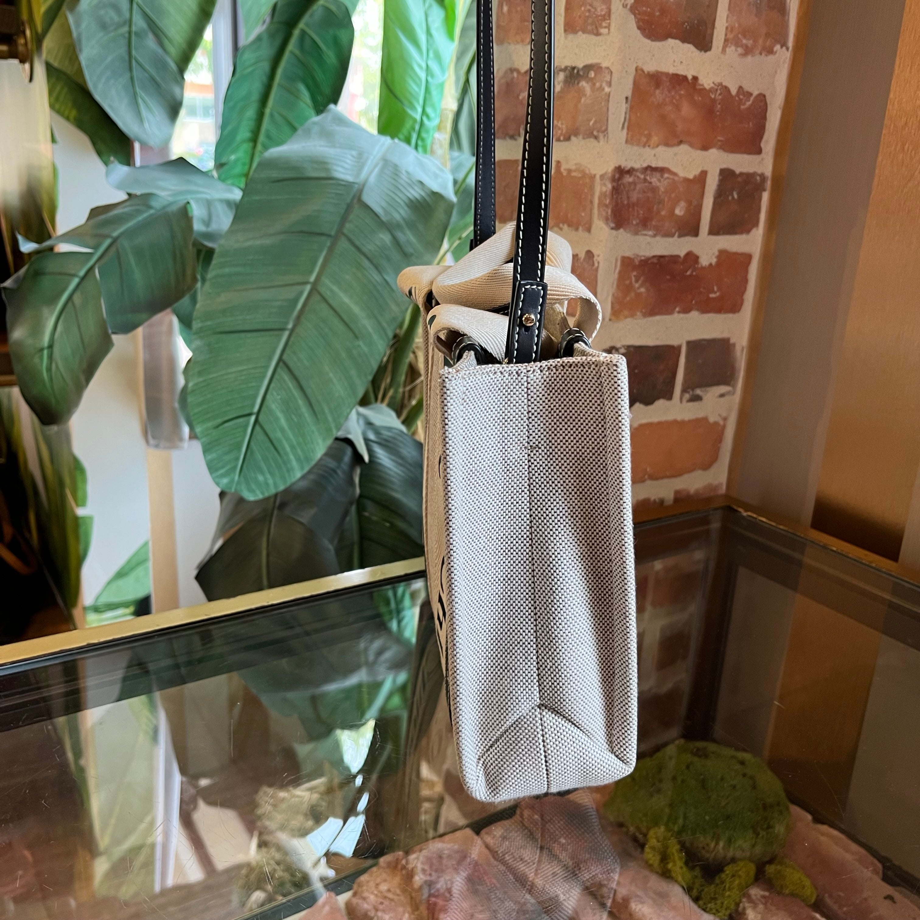 CHLOE Woody Logo Strap Linen Tote