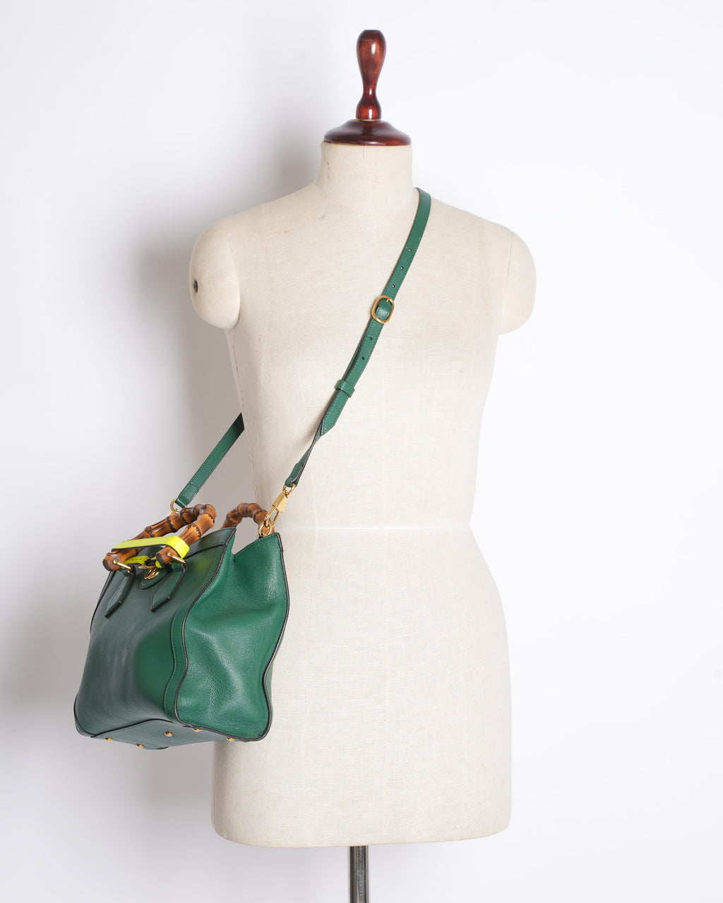 Gucci Medium Diana Bag in Green