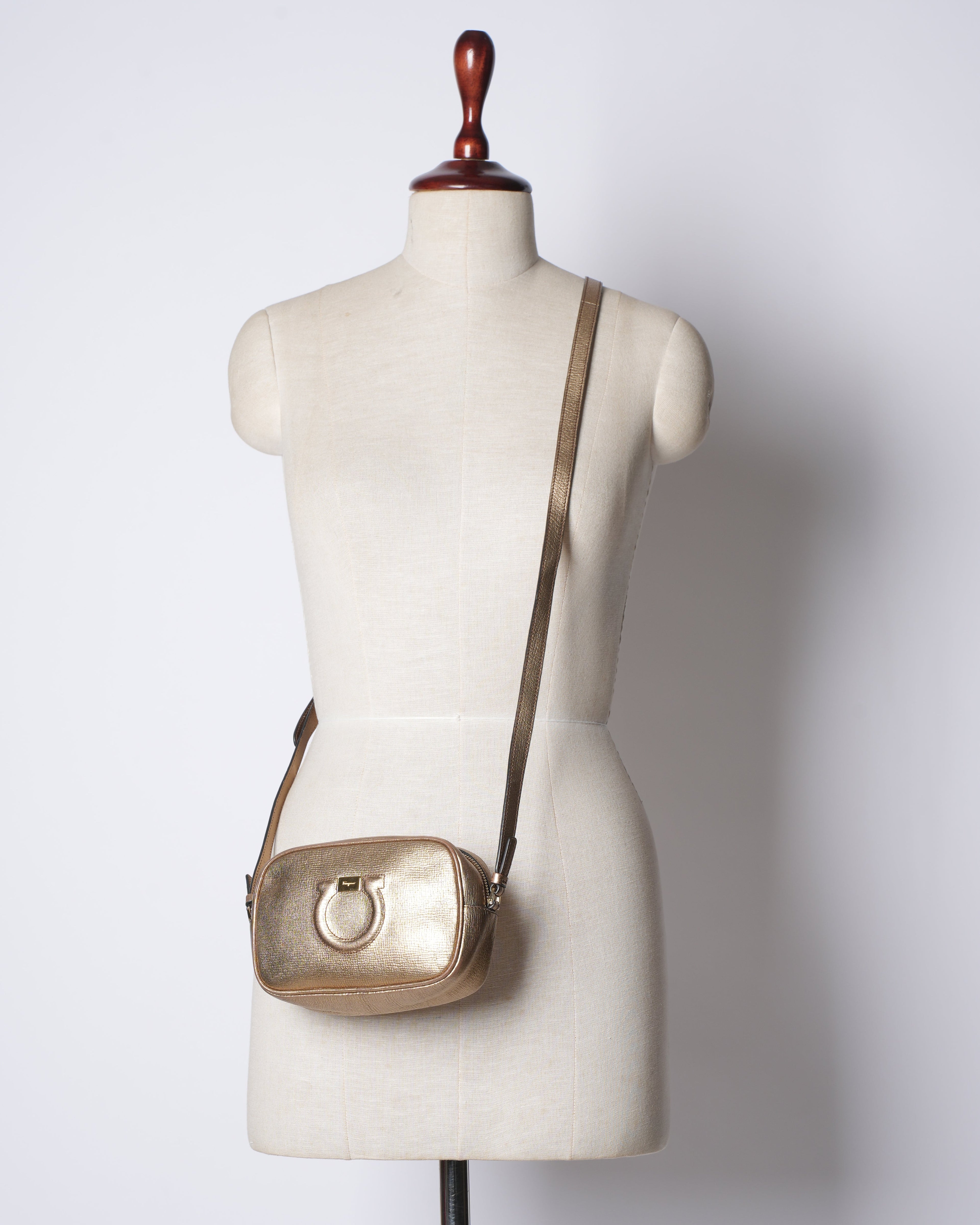 Salvatore Ferragamo City Crossbody In Golden