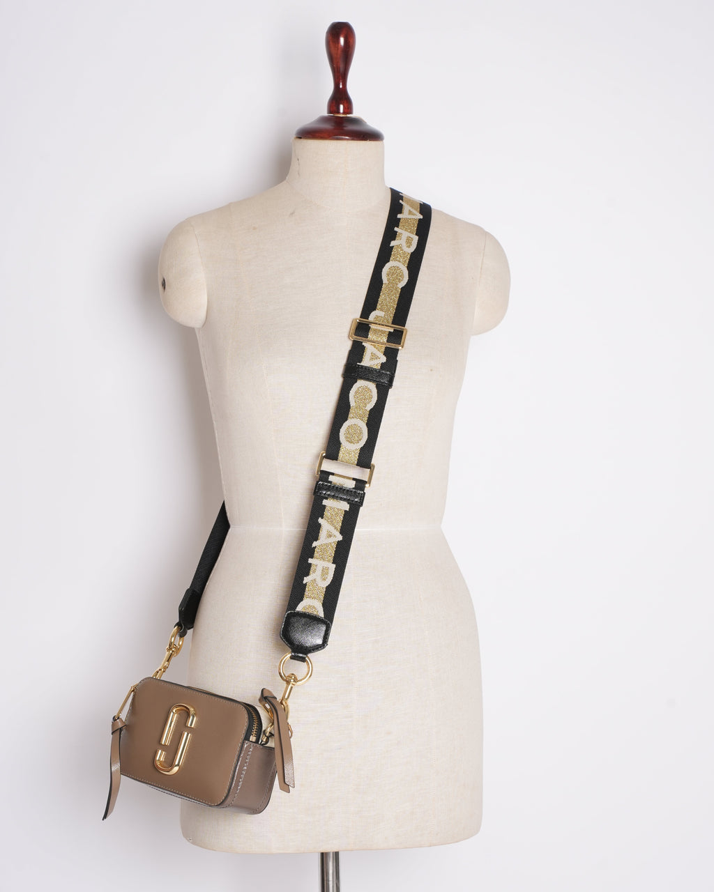 Marc jacobs snapshot camera crossbody bag