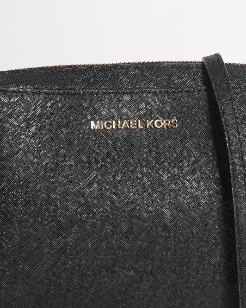 Michael Kors Solid Jet Set Crossbody in Black
