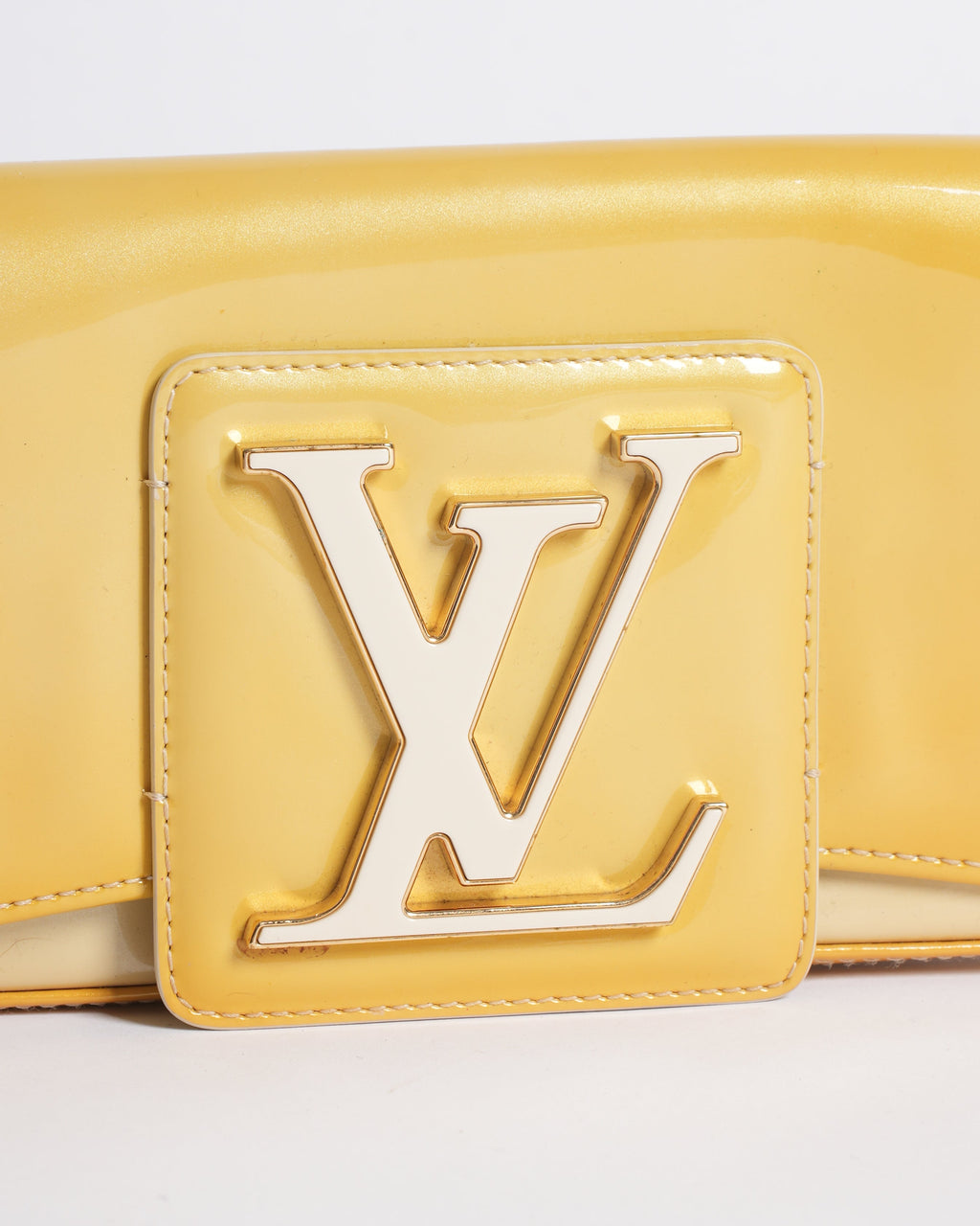 Louis Vuitton Vernis Sobe Clutch