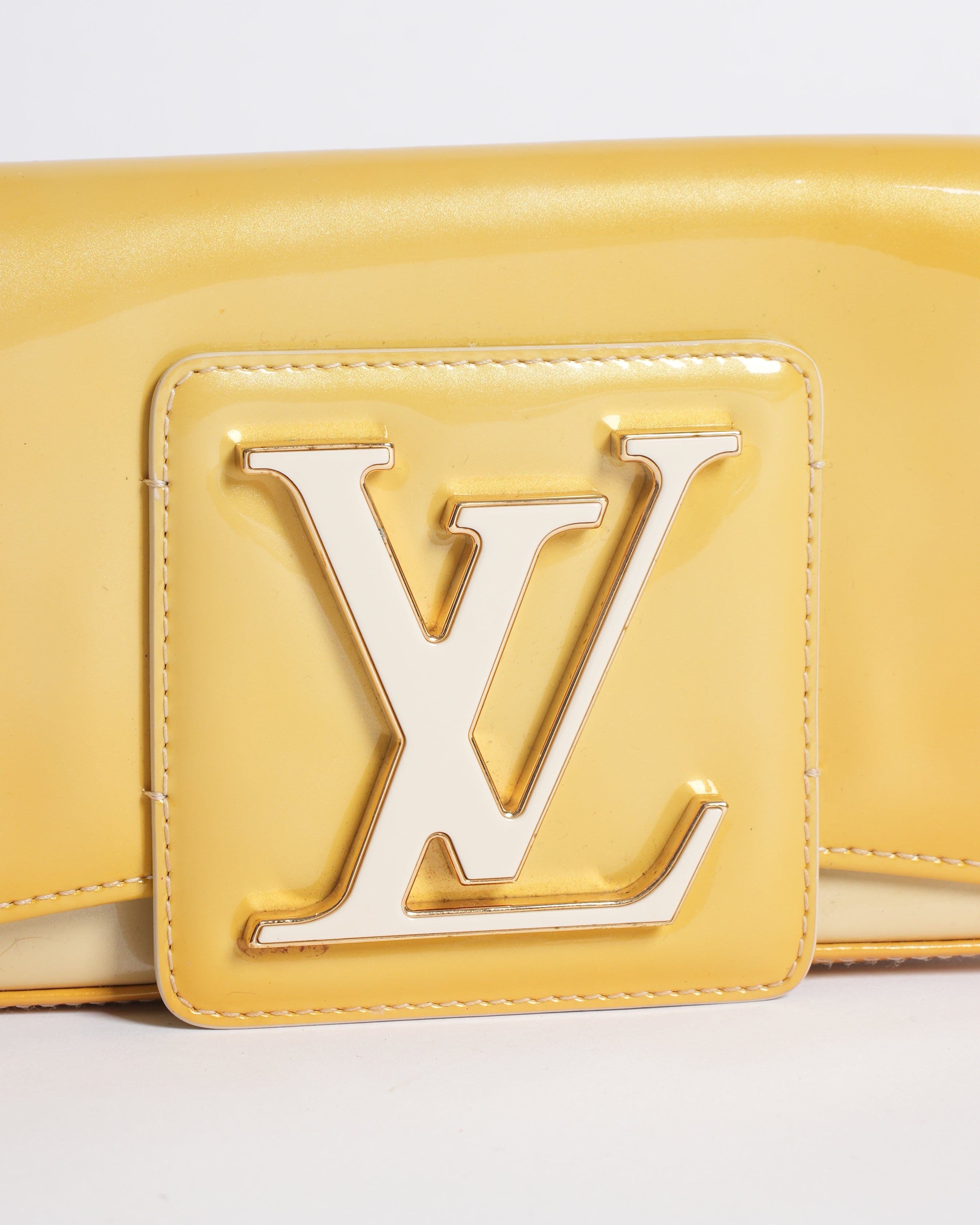 Louis Vuitton Vernis Sobe Clutch
