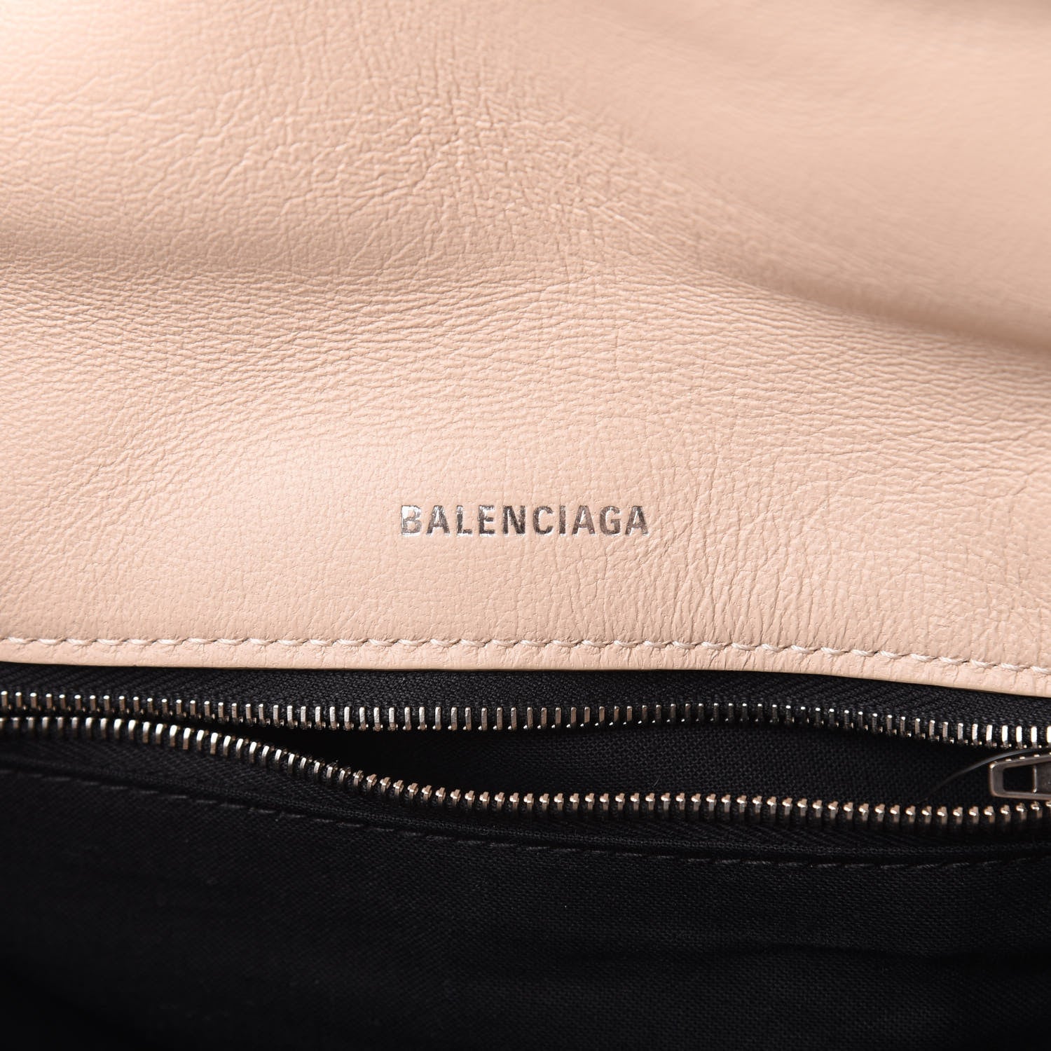 BALENCIAGA NAPPA CALFSKIN QUILTED TOUCH B PUFFY CLUTCH