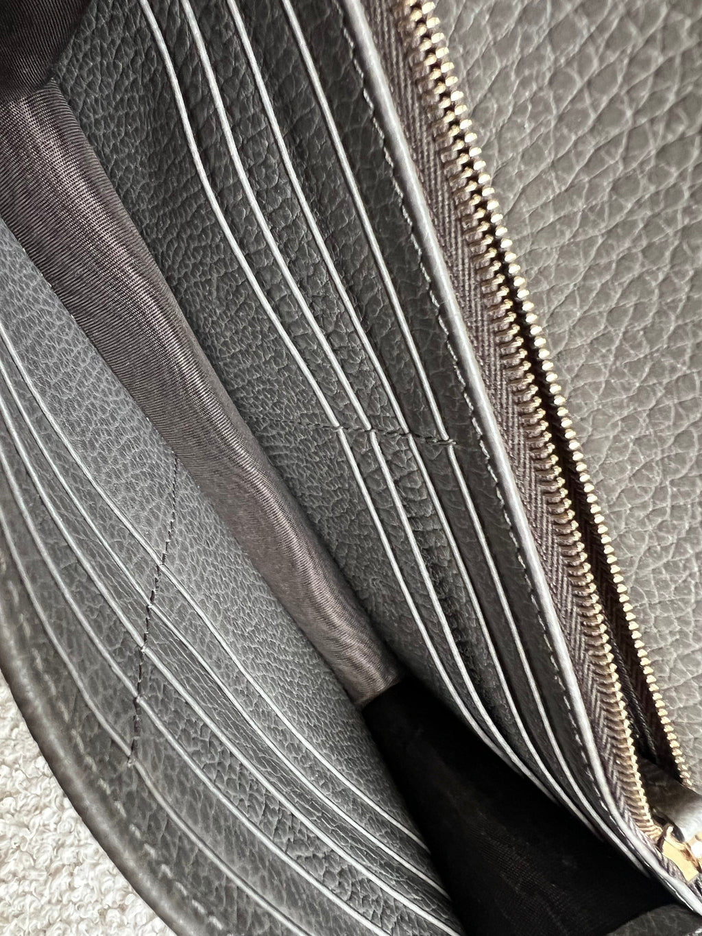 Gucci Dollar Grey Interlocking Chain Wallet