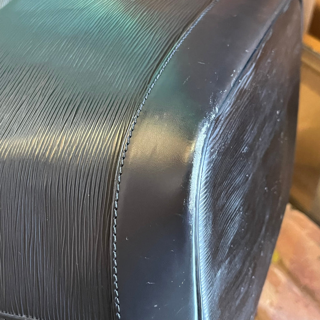 LOUIS VUITTON Noé Black Epi Leather Bucket Bag