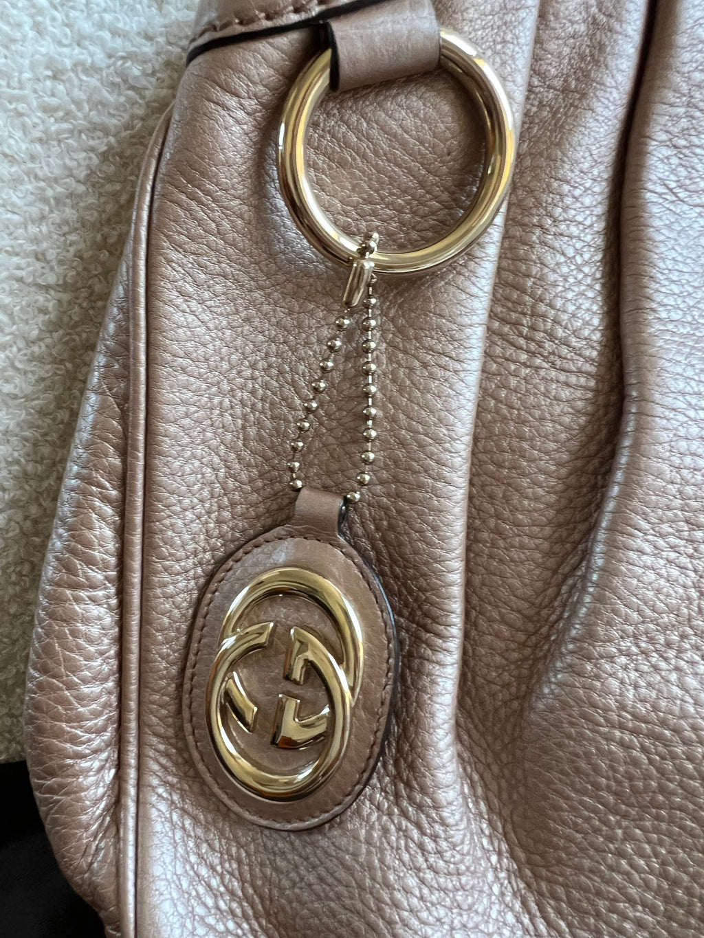 Gucci Winter Rose Leather Medium Sukey Tote Bag