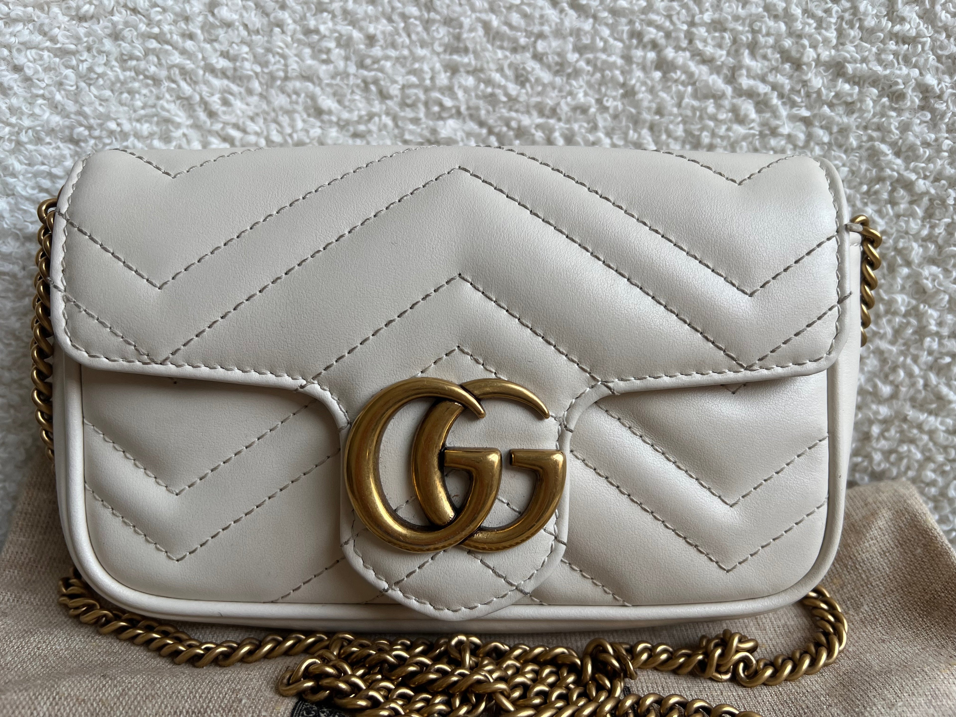 Gucci GG White Marmont Super Mini Shoulder Bag (RRP £985)