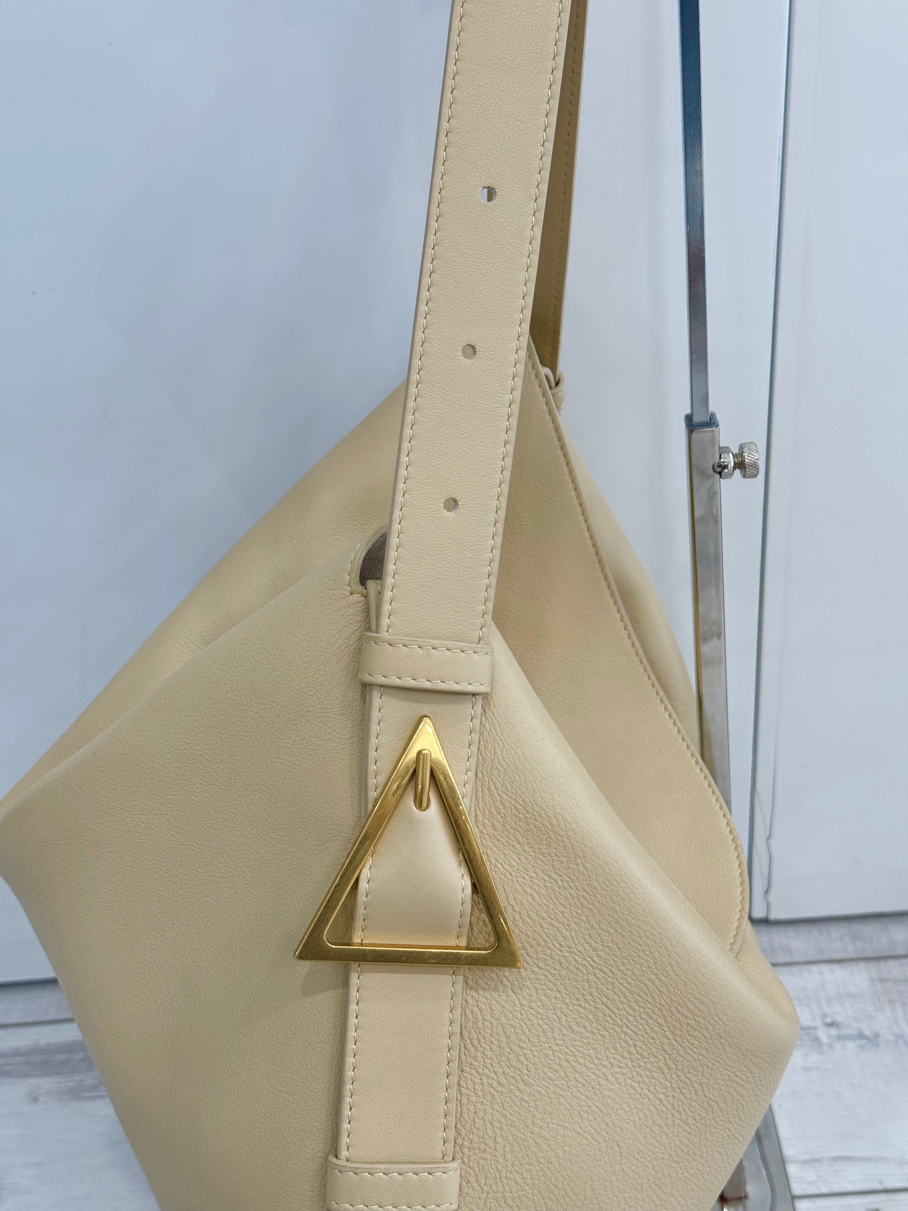 BOTTEGA VENETA CALFSKIN LEATHER CRADLE SHOULDER BAG