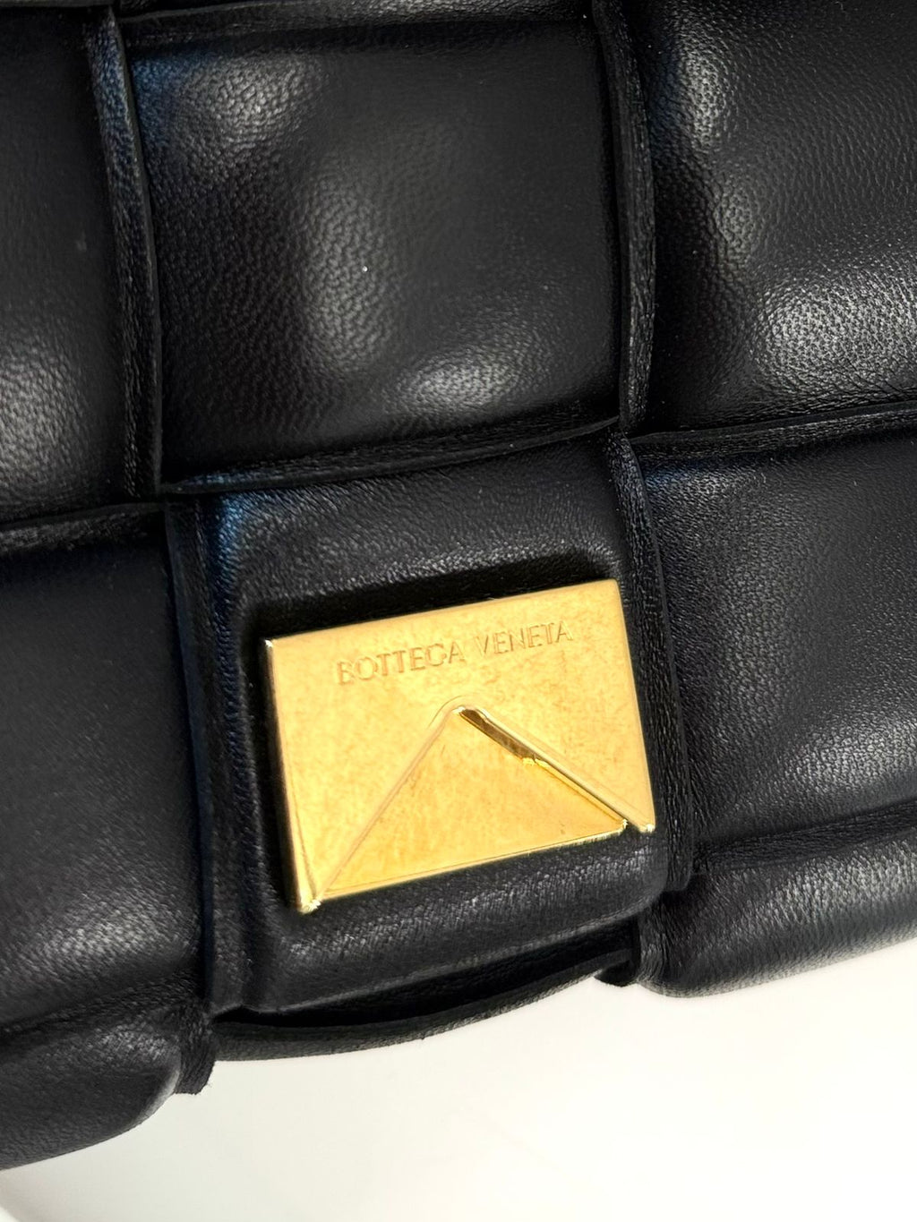 BOTTEGA VENETA MAXI INTRECCIO CHAIN CASSETTE CROSSBODY BAG