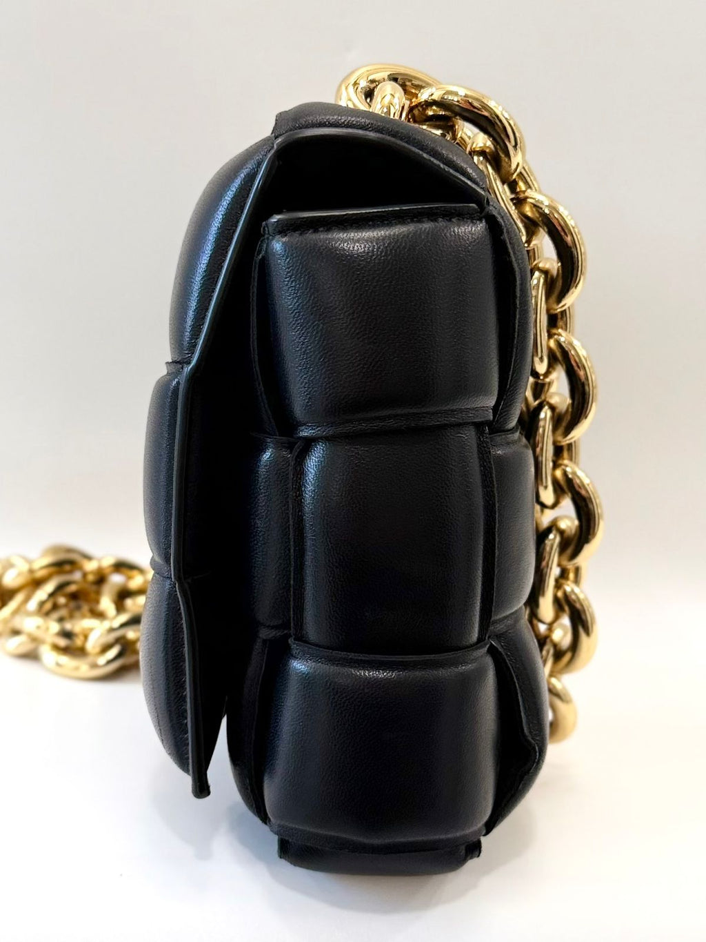 BOTTEGA VENETA MAXI INTRECCIO CHAIN CASSETTE CROSSBODY BAG