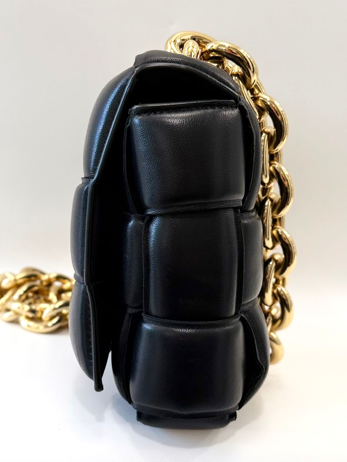 BOTTEGA VENETA MAXI INTRECCIO CHAIN CASSETTE CROSSBODY BAG